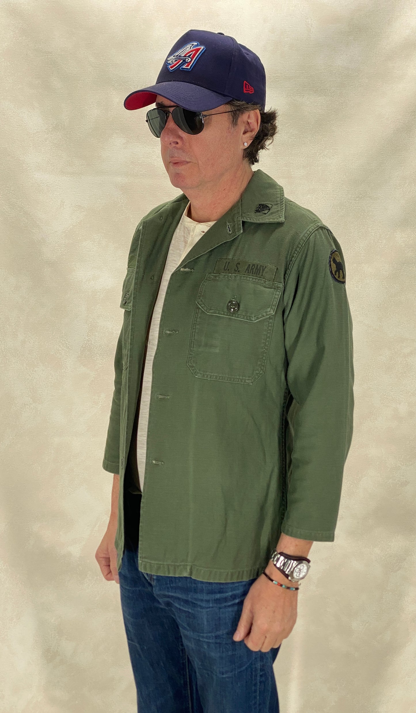 Size Small. Authentic US Army 1965 Vietnam era vintage OG-107 fatigue shirt