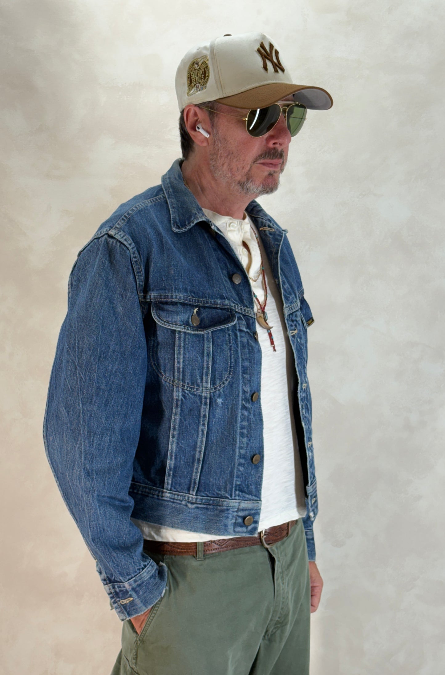 Size 40US / 50EU. Vintage 1970s Lee Denim Jacket – 2 Chest Pockets – Made in USA