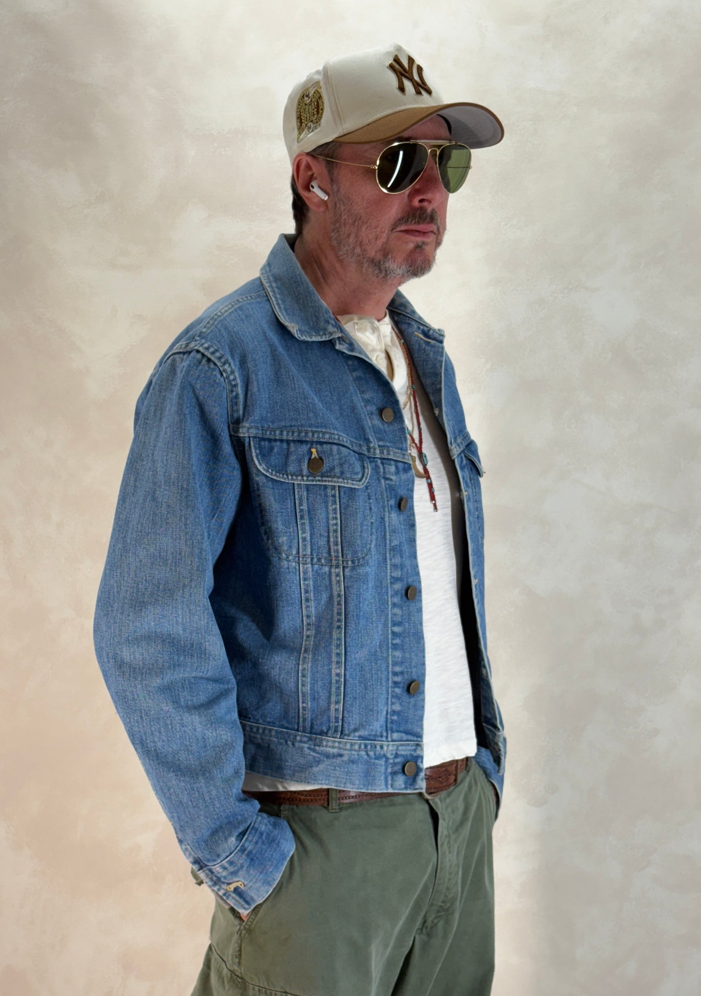 Size 42US / 52EU. Authentic 1970s Lee Denim Jacket – Made in USA – Twin Chest Pockets