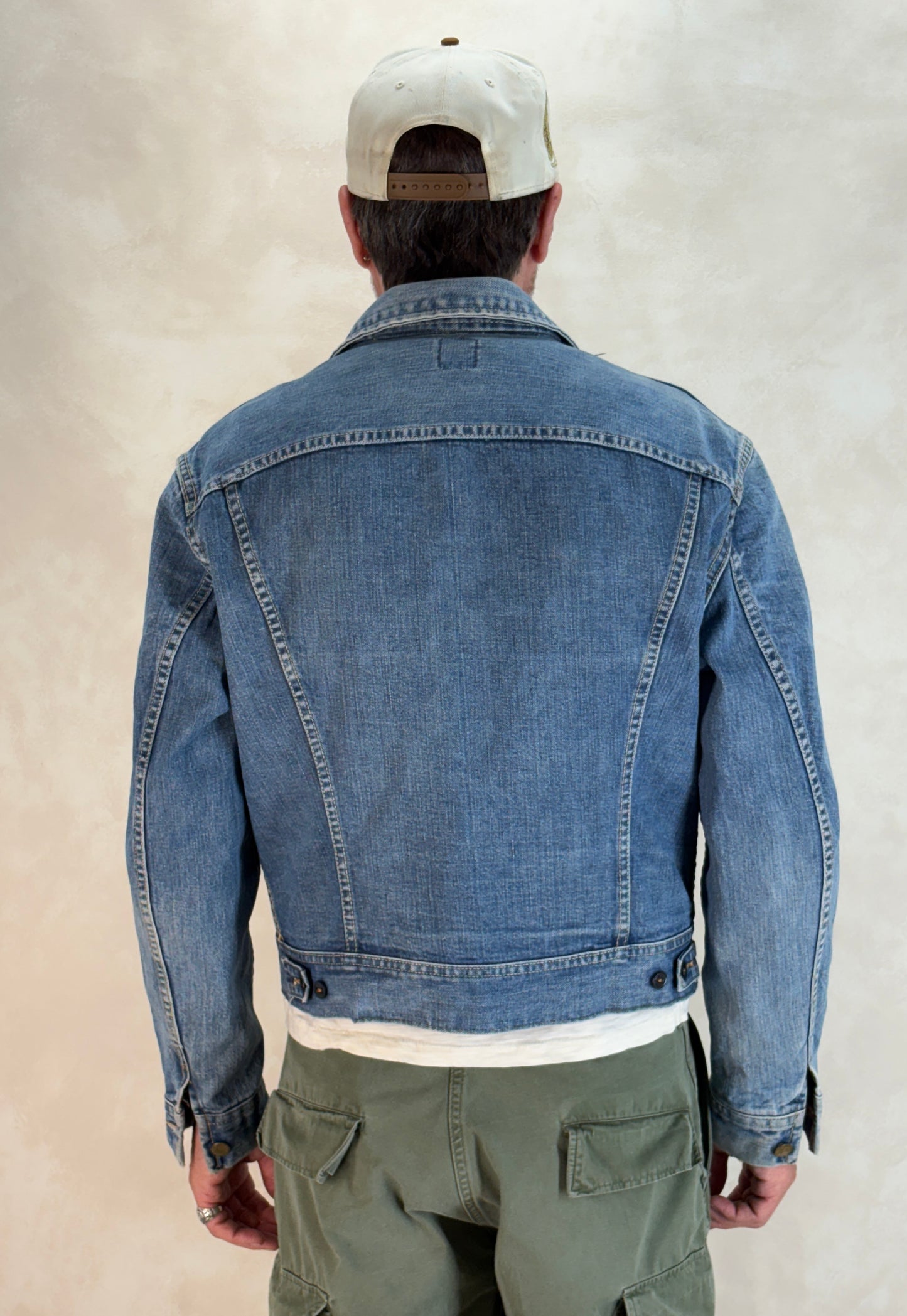 Size 42-44US / 52-54EU. Authentic 1970s Lee Denim Jacket – Made in USA – Twin Chest Pockets