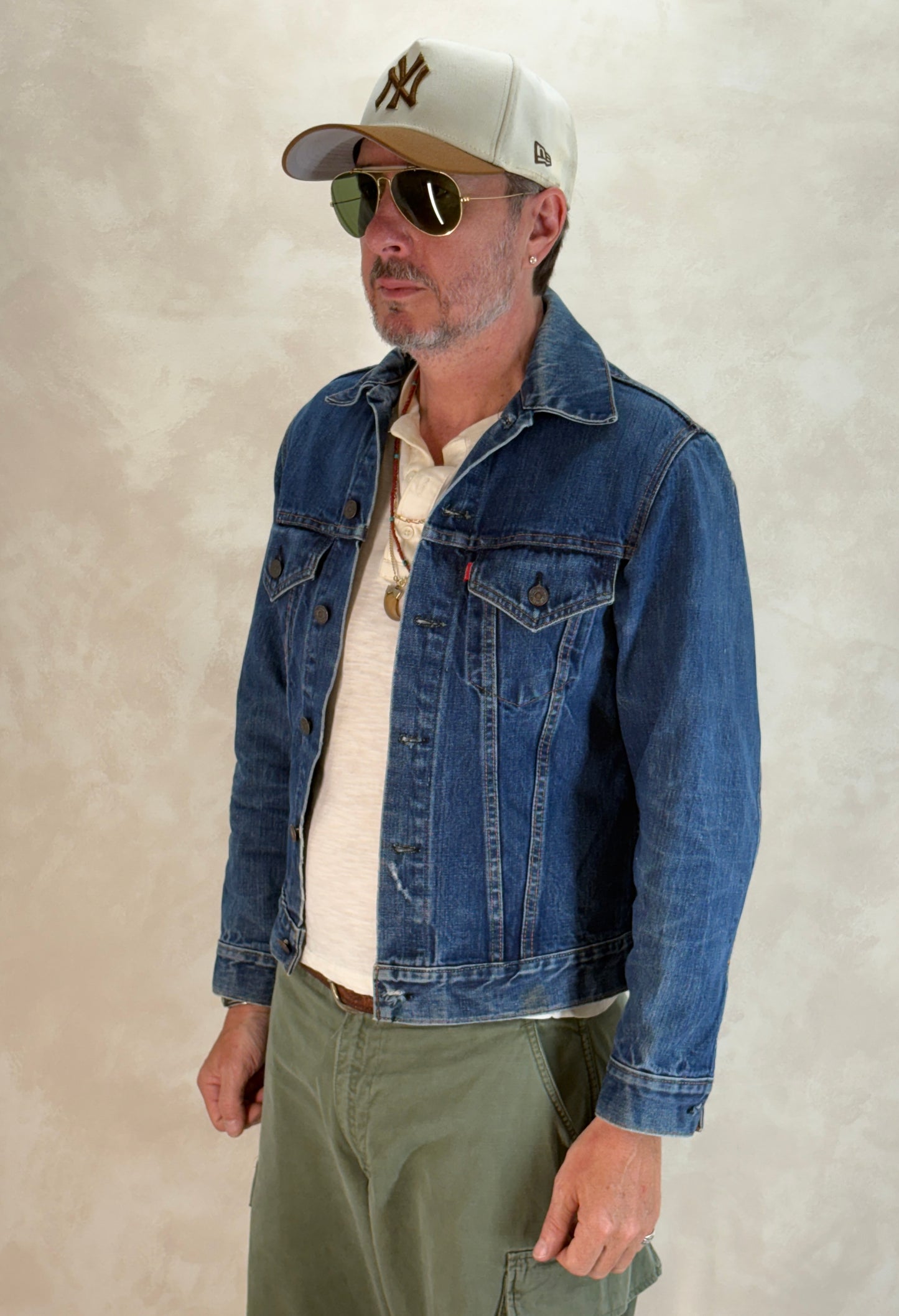 Size 36US / 46EU. Original 70s Levi’s Vintage Denim Jacket – 2 Front Pockets Made in USA