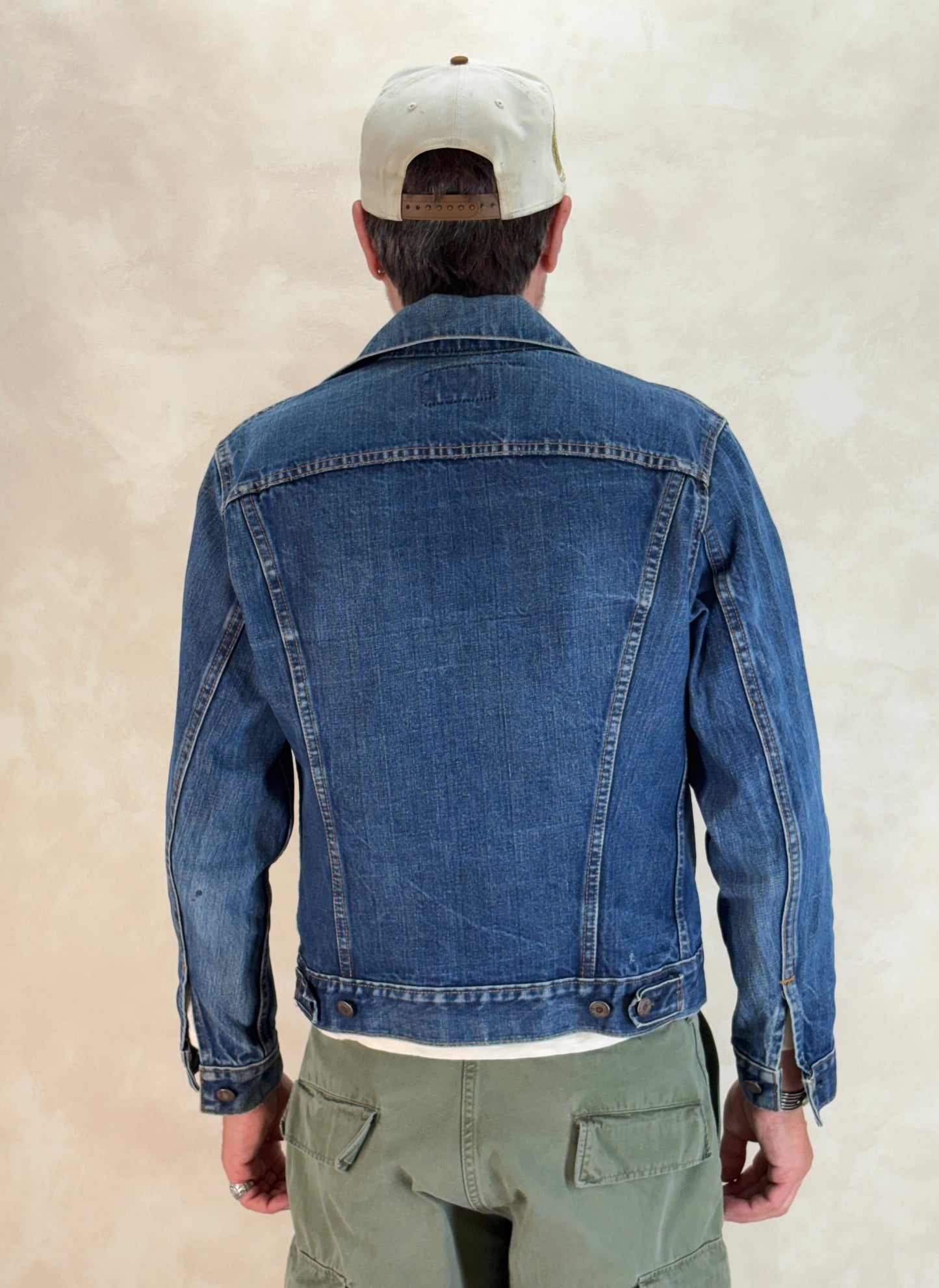 Size 36US / 46EU. Original 70s Levi’s Vintage Denim Jacket – 2 Front Pockets Made in USA