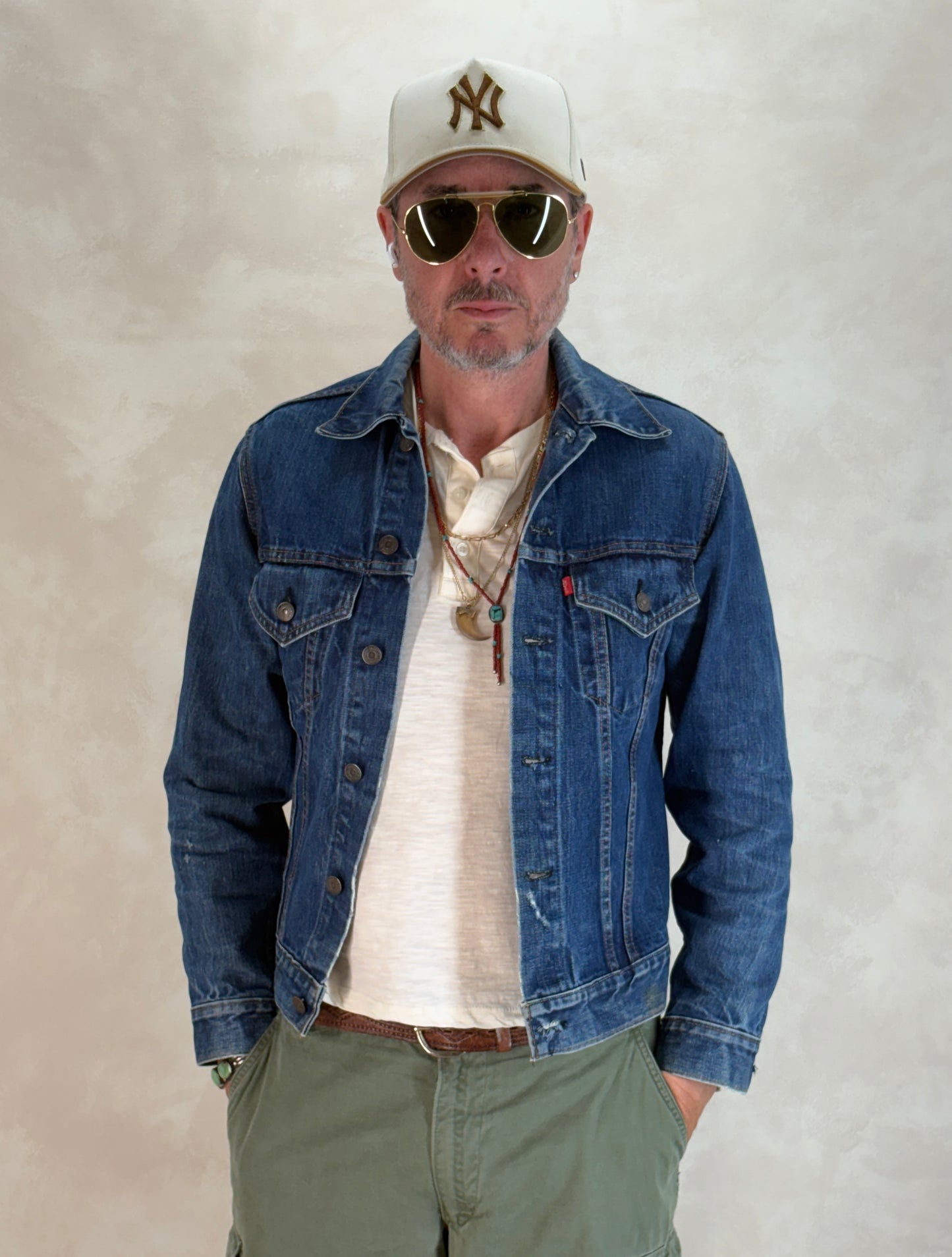 Size 36US / 46EU. Original 70s Levi’s Vintage Denim Jacket – 2 Front Pockets Made in USA