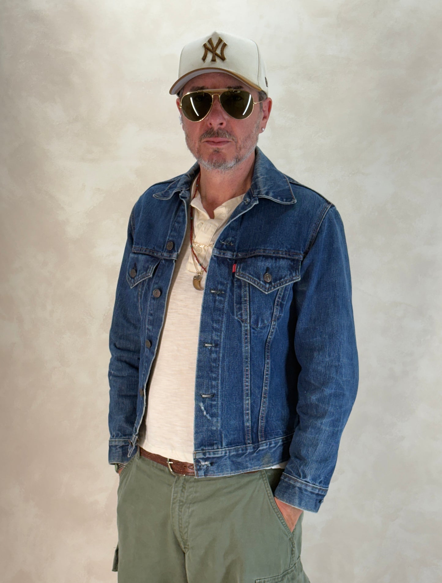Size 36US / 46EU. Original 70s Levi’s Vintage Denim Jacket – 2 Front Pockets Made in USA