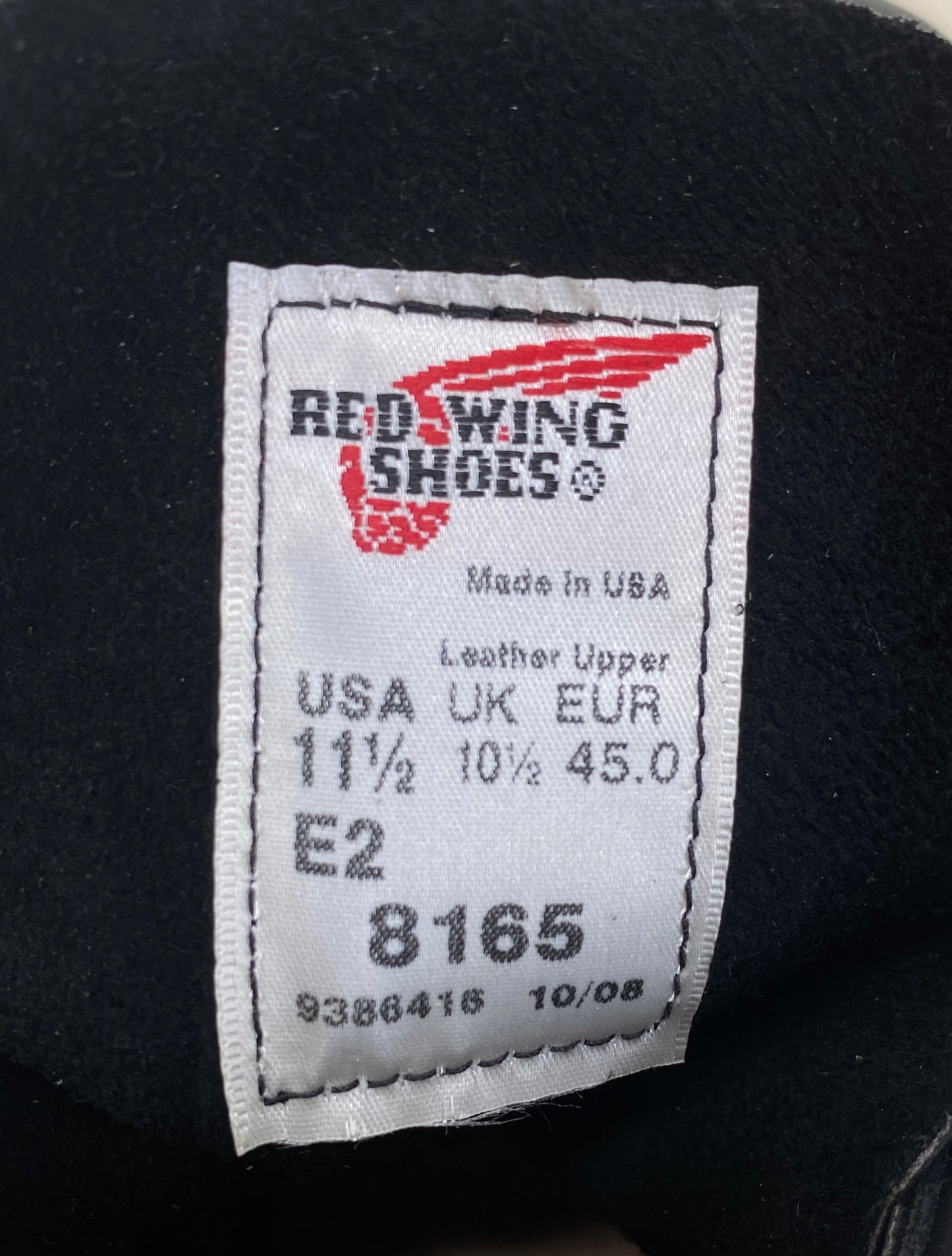 Red Wing Size 11.5 E (45 EU) 8165 is a classic 6-inch round-toe boot Black Factory Second