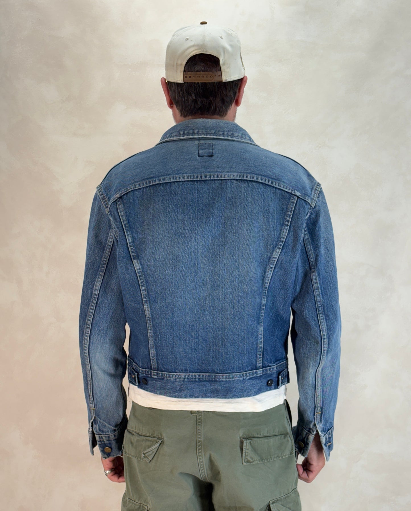 Size 42-44US / 52-54EU. Authentic 1970s Lee Denim Jacket – Made in USA – Two Chest Pockets