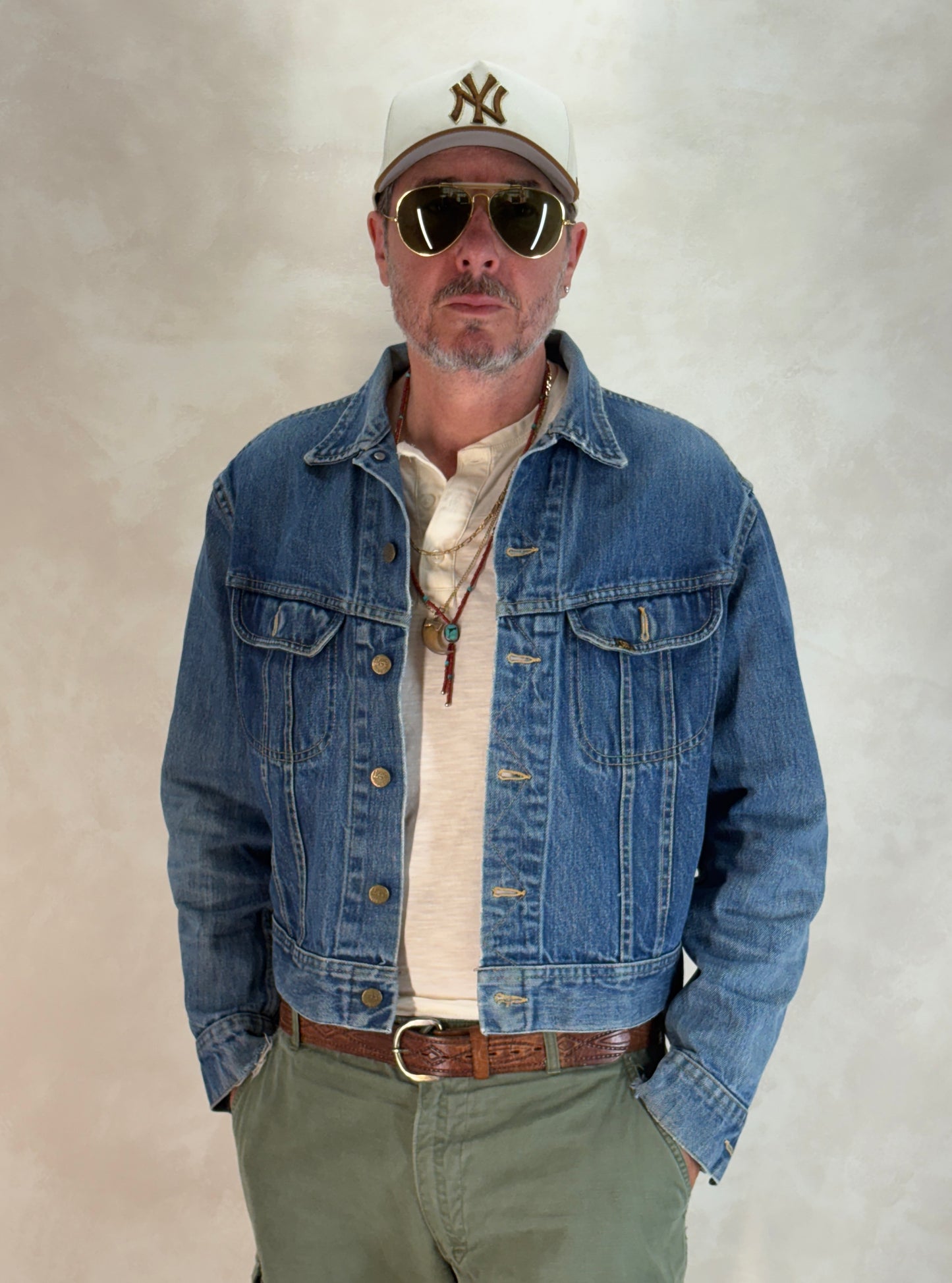 Size 42-44US / 52-54EU. Authentic 1970s Lee Denim Jacket – Made in USA – Two Chest Pockets