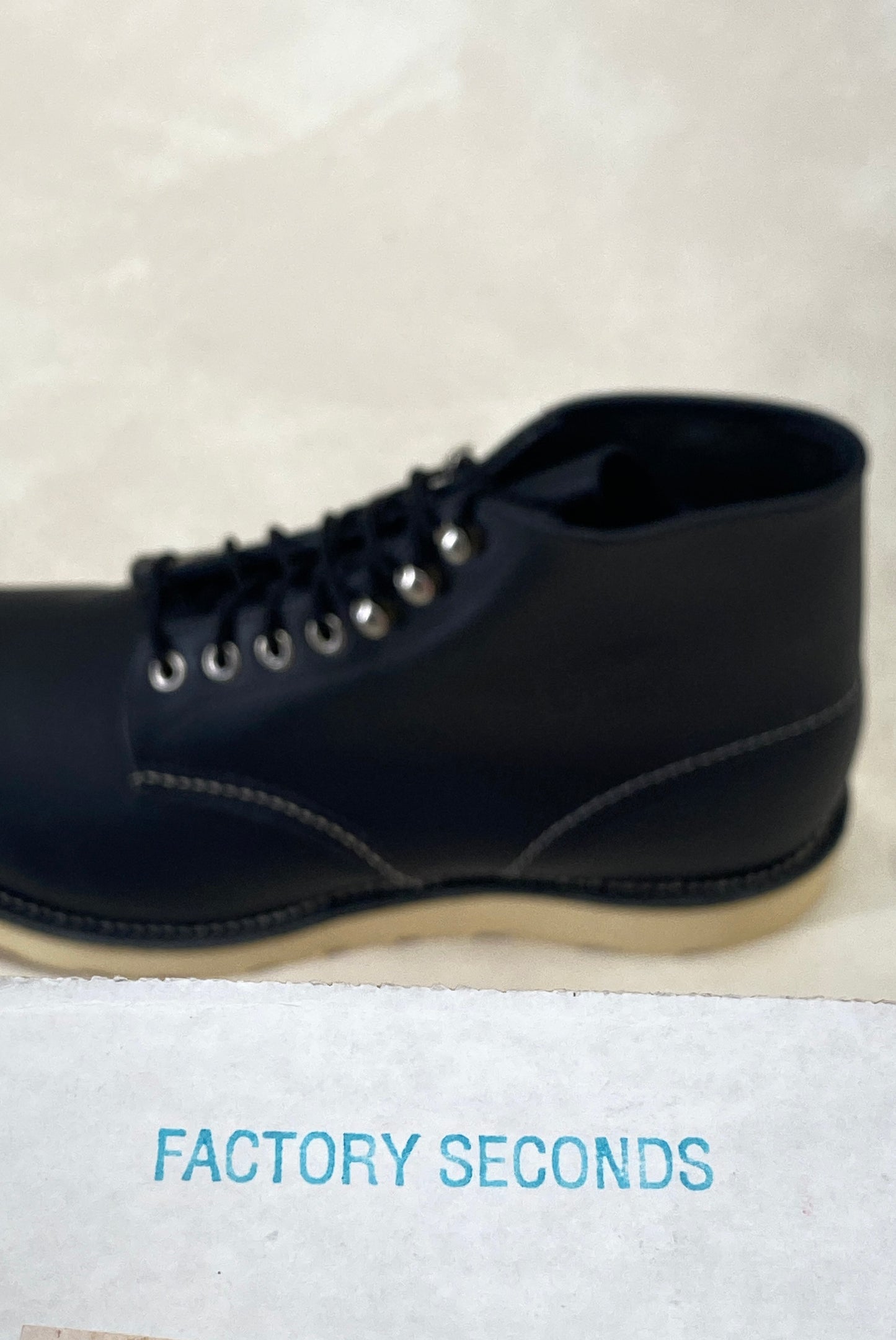 Red Wing Size 9.5 D (42.5 EU) 8165 is a classic 6-inch round-toe boot Black Factory Second