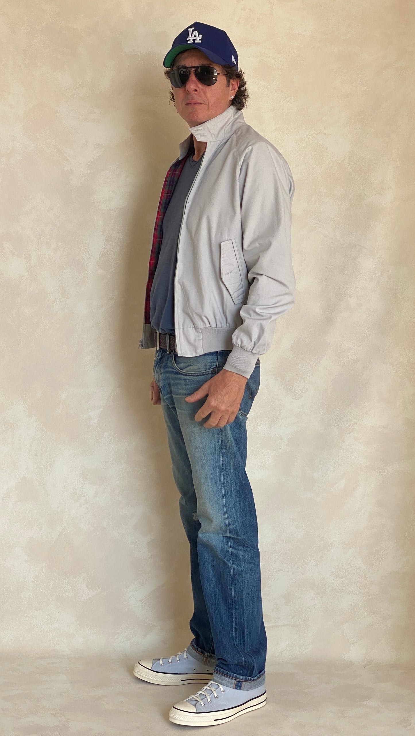 Vintage light zipper jacket, size Small.