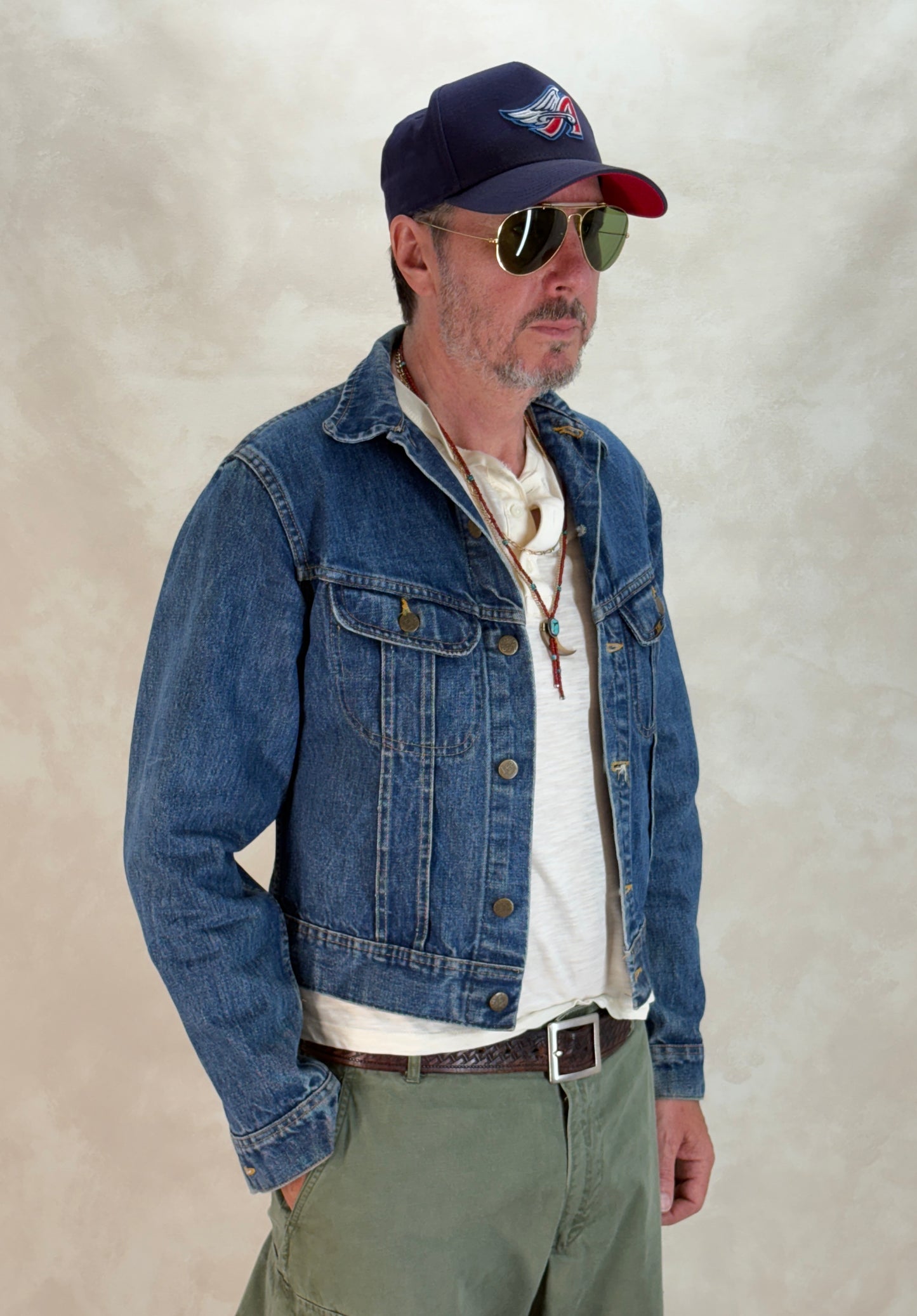 Size 38US / 48EU. Authentic 1970s Lee Denim Jacket – Made in Canada – Two Chest Pockets