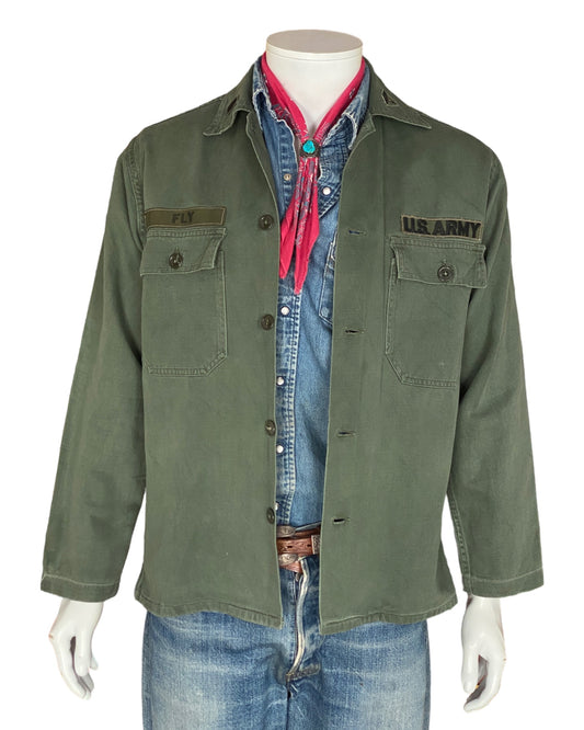 Med . Authentic 60s Vintage US Army Vietnam war era OG 107 fatigue shirt