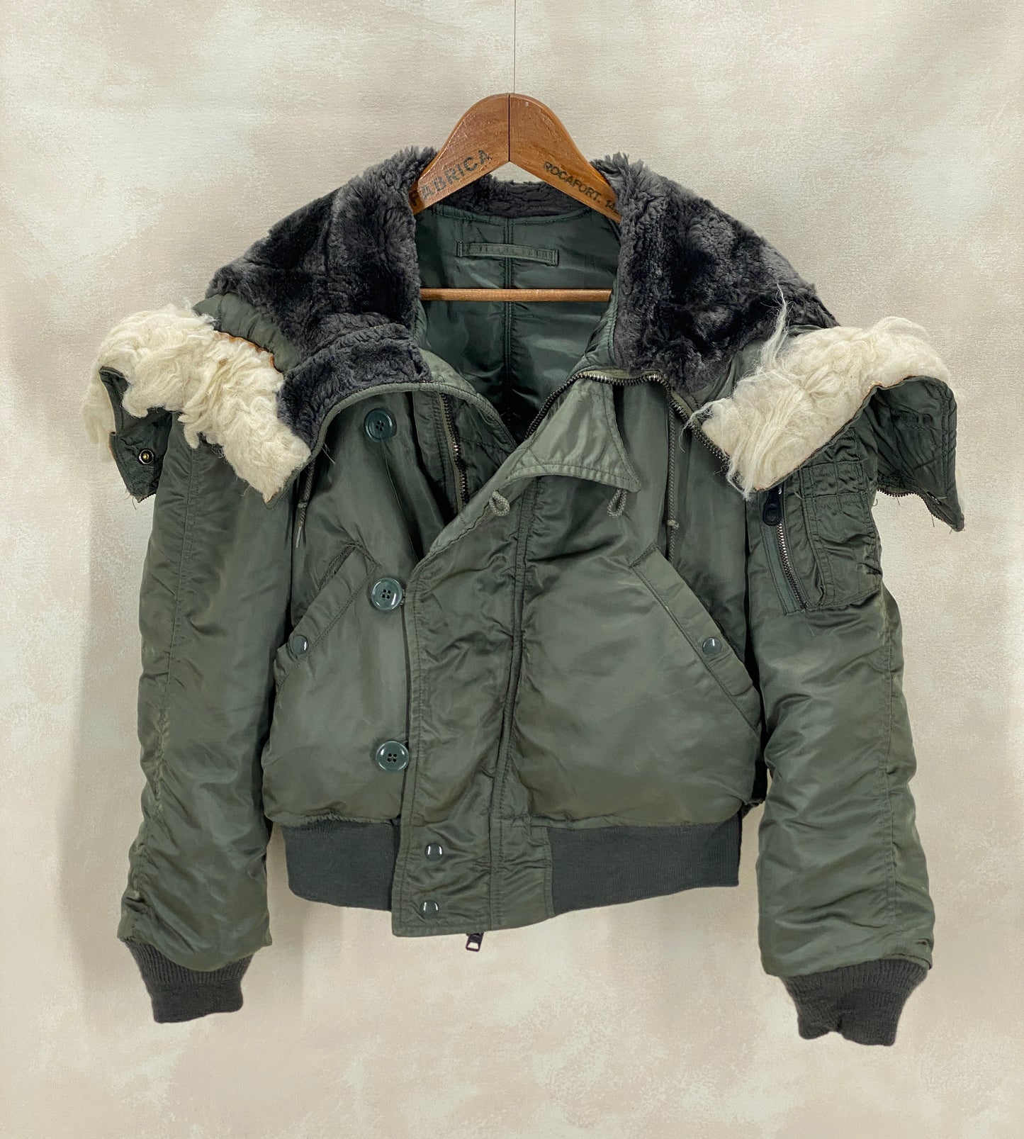 Small/med. Authentic US Air Force vintage N-2B extreme cold weather Flyer Jacket