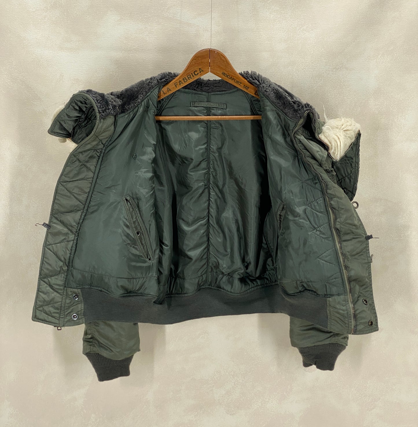 Small/med. Authentic US Air Force vintage N-2B extreme cold weather Flyer Jacket