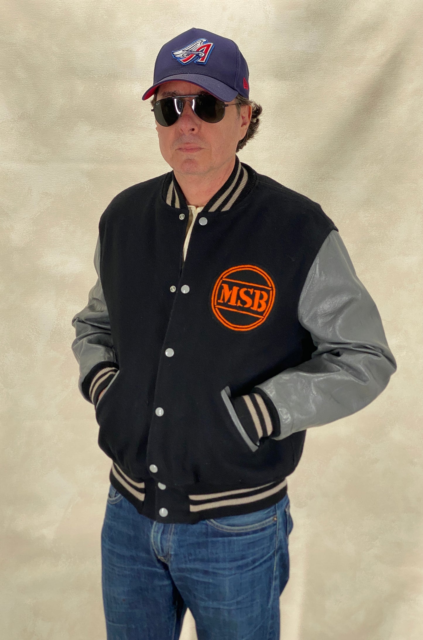 Large. Vintage 60s Varsity wool and leather jacket Made in USA