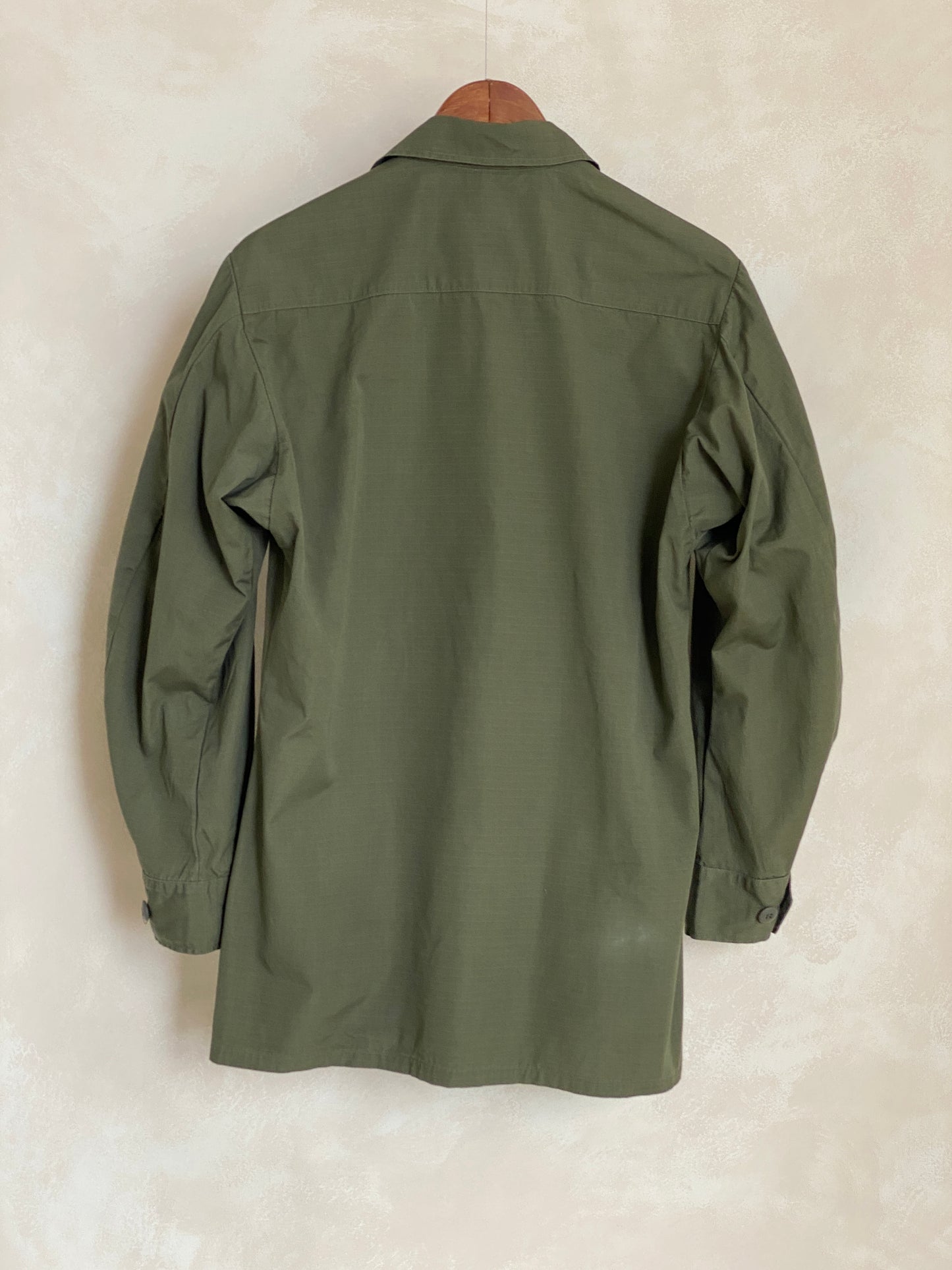 Authentic 1969 US Army Vintage Vietnam Jungle Jacket | Size Medium Long | Timeless Military Style