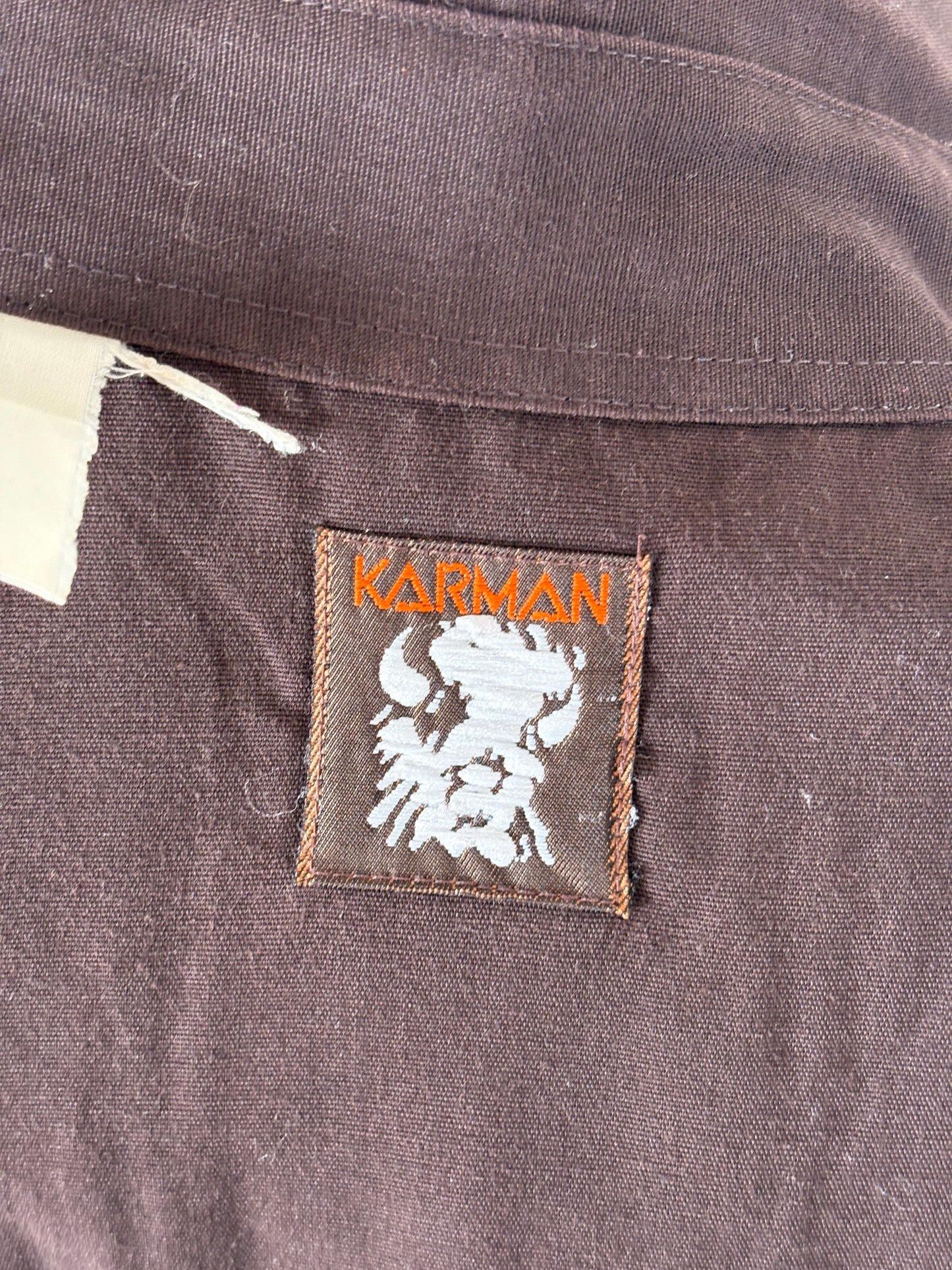 Size M. Authentic Vintage 70’s embroidered Western Shirt