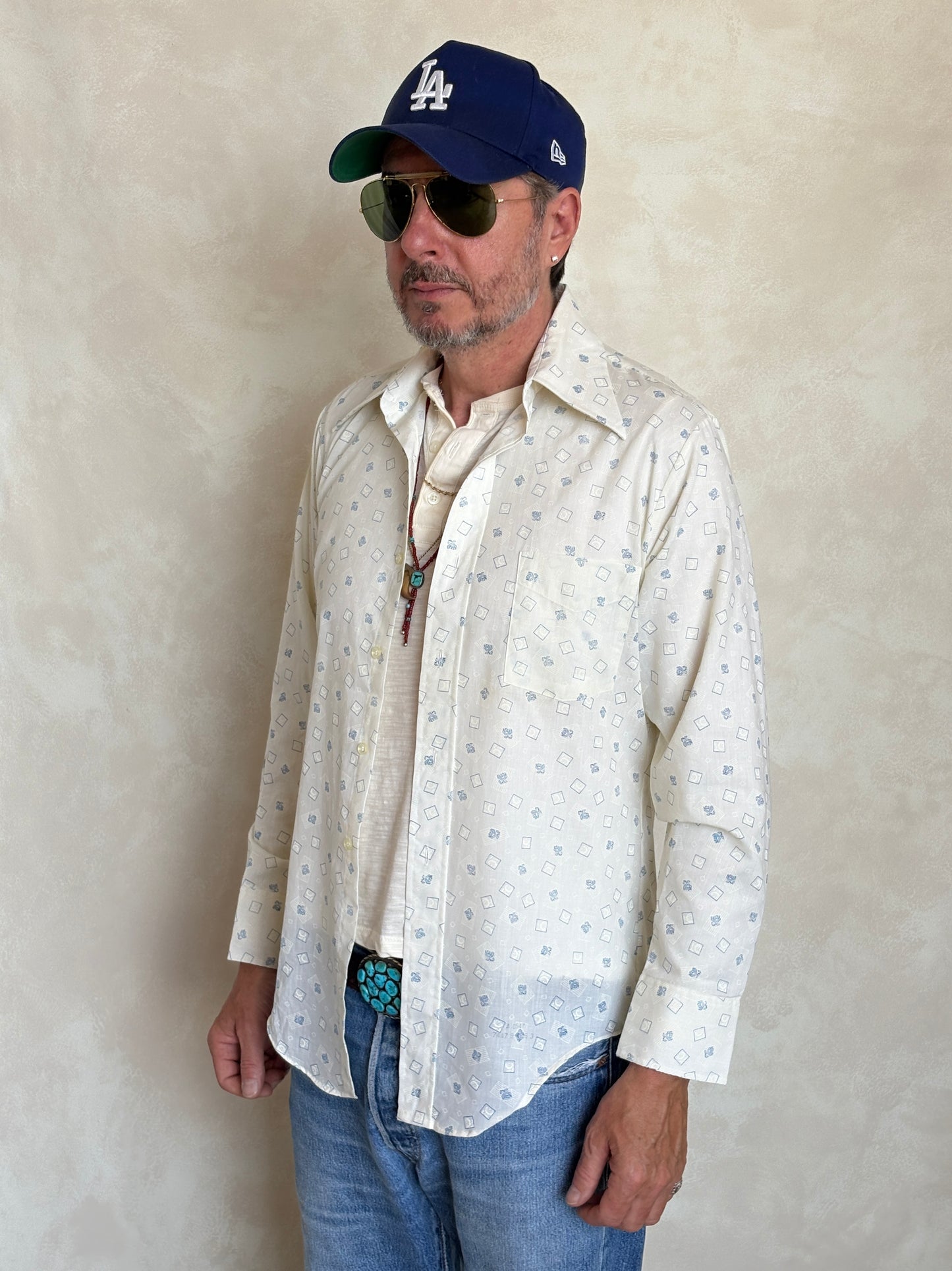Size M. Vintage 70’s Shirt — Long Sleeve — Graphic Print — Retro Summer Festival Shirt