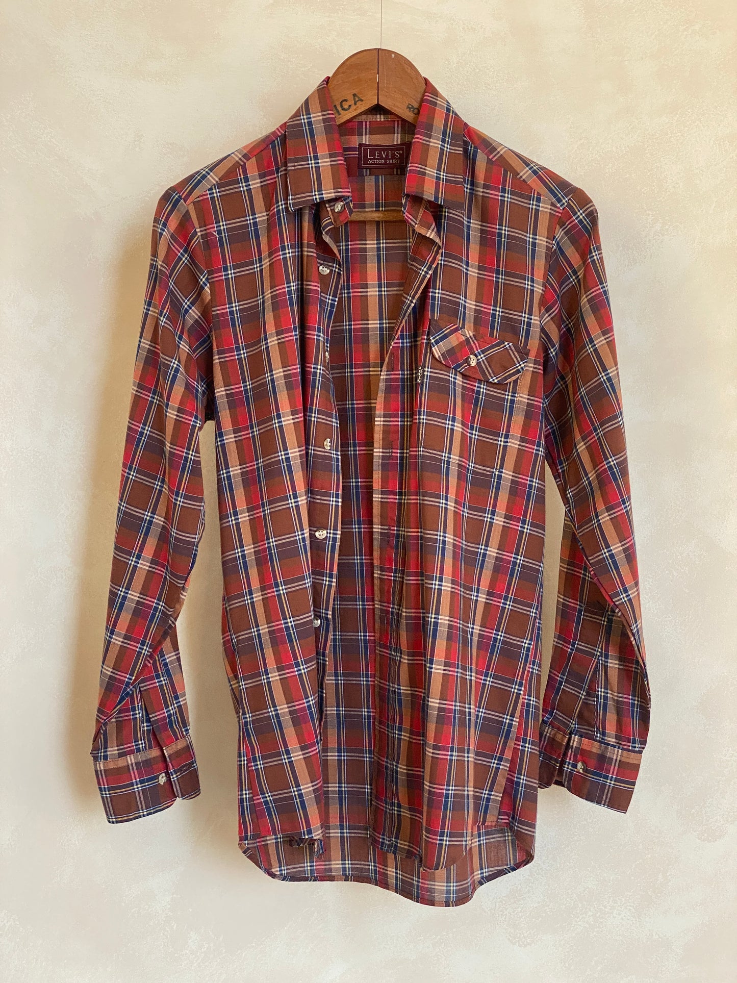 Small Vintage 80’s Levi's Plaid Shirt | Made in USA | Classic Retro Style | USA Vintage BCN