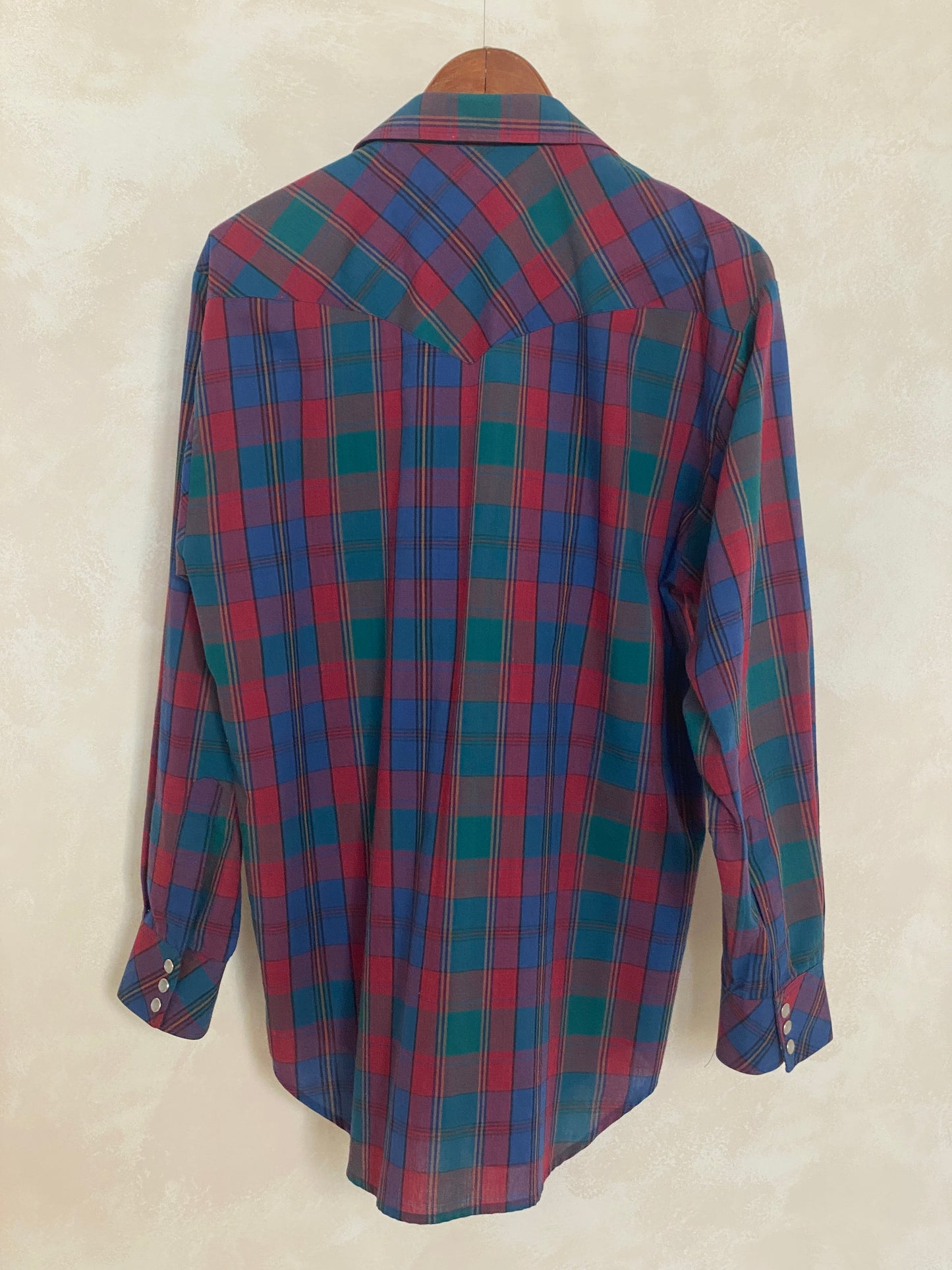 Large. Vintage 90’s plaid Flannel western shirt