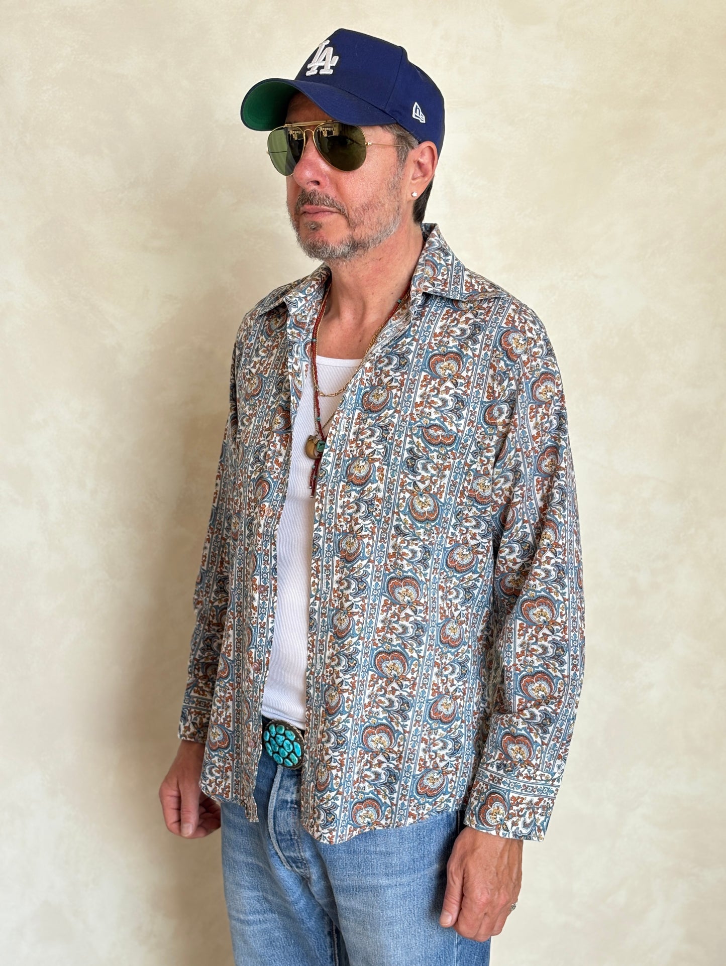 Size M. Vintage 70’s Long Sleeve Paisley Shirt — Bold Boho Retro Festival Shirt