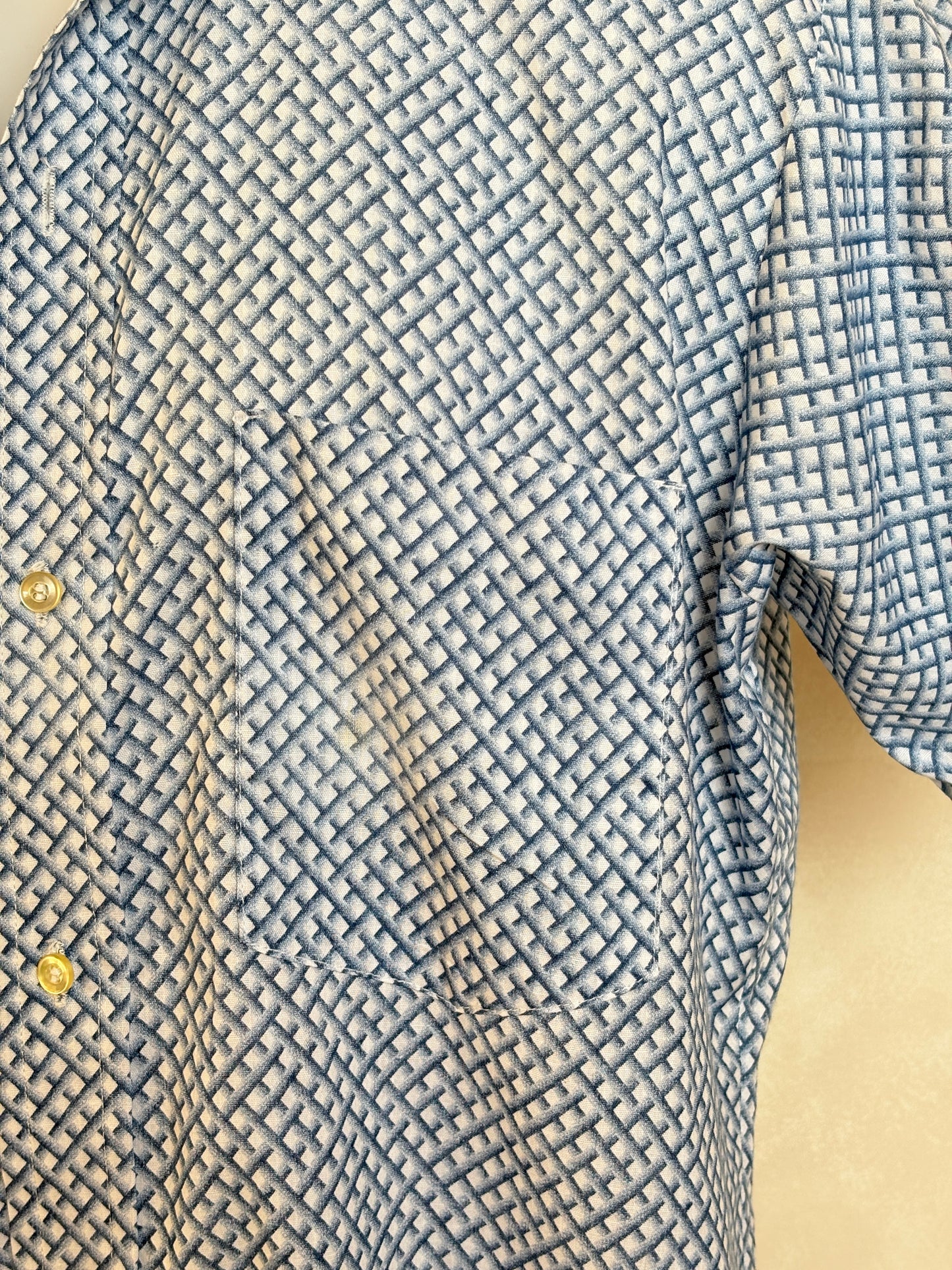 Size M. Vintage 70’s Patterned Shirt – Bold Print – Festival / Boho Retro Style