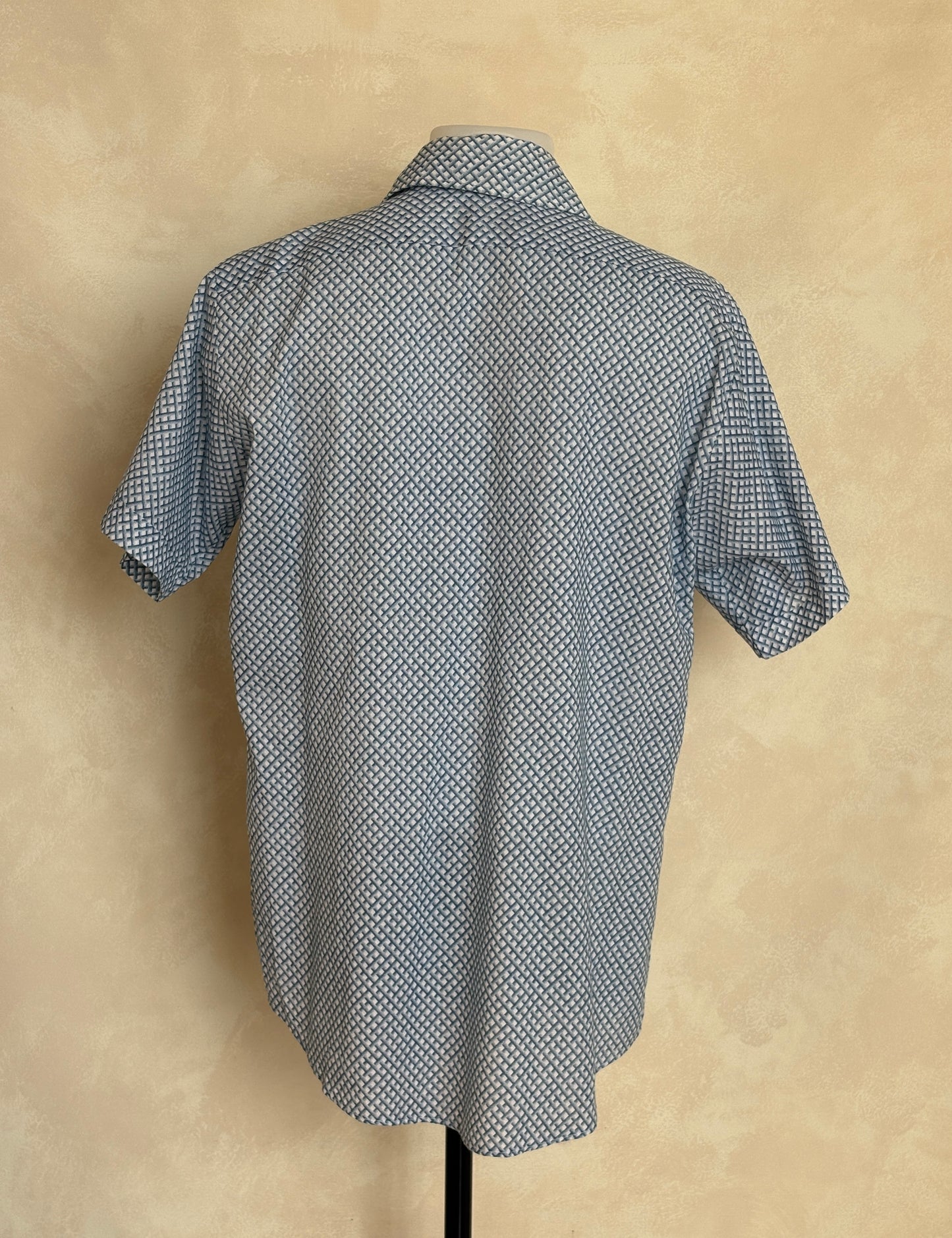 Size M. Vintage 70’s Patterned Shirt – Bold Print – Festival / Boho Retro Style