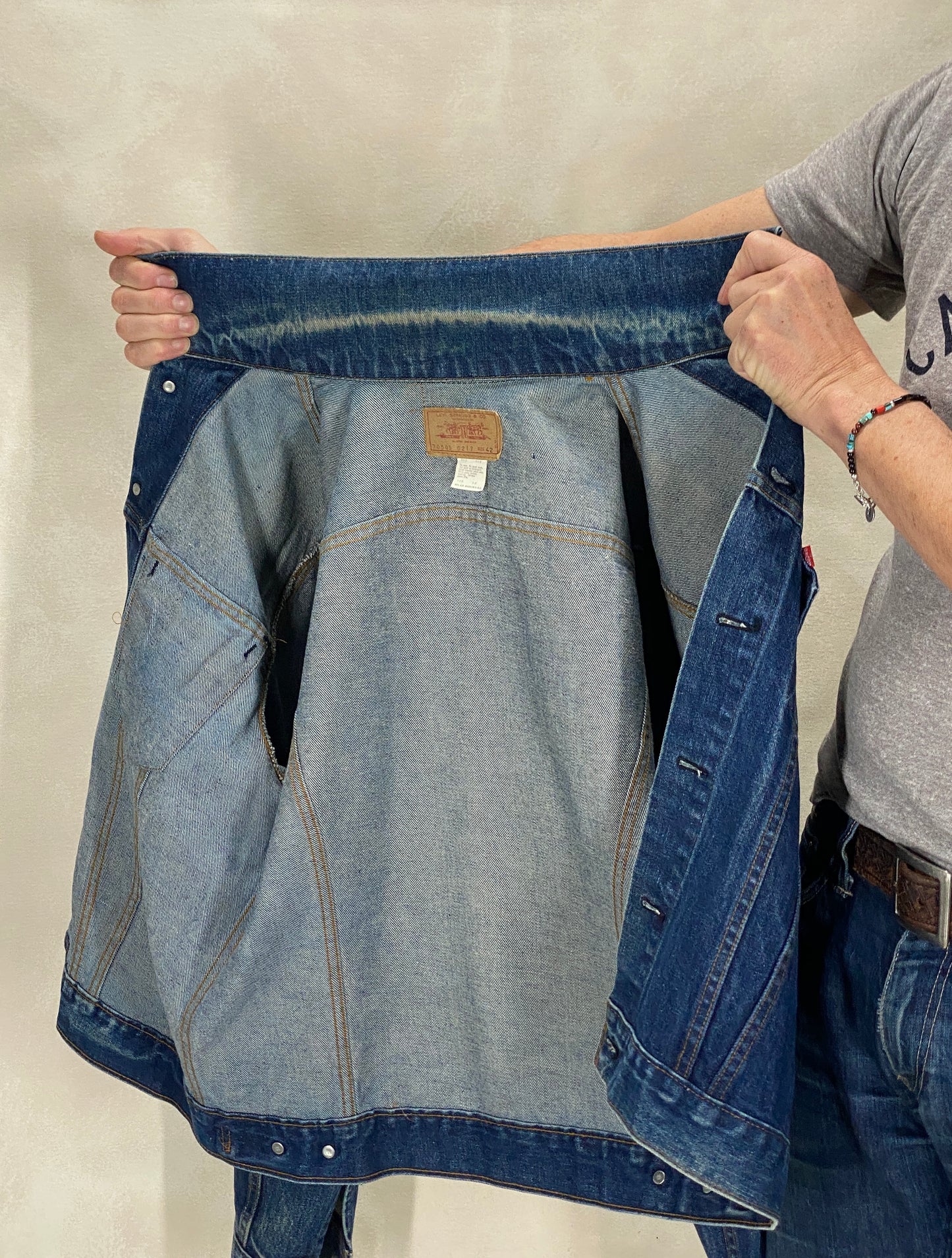 Size 42US / 52EU Vintage late 70s 70505 Levis 2 pockets made in USA