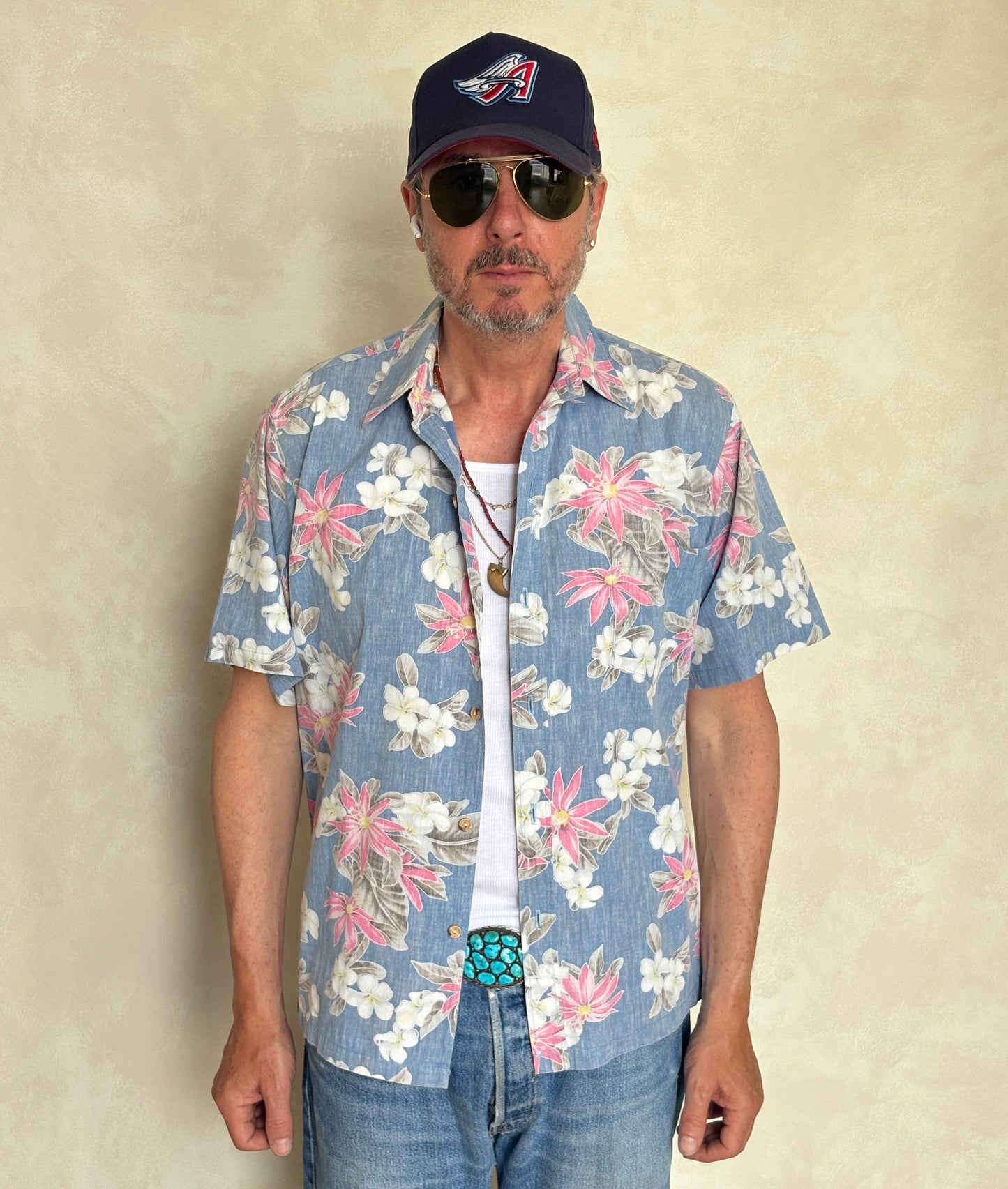 Medium Size Vintage 80s Hawaiian Cotton Shirt - Retro Island Collectible