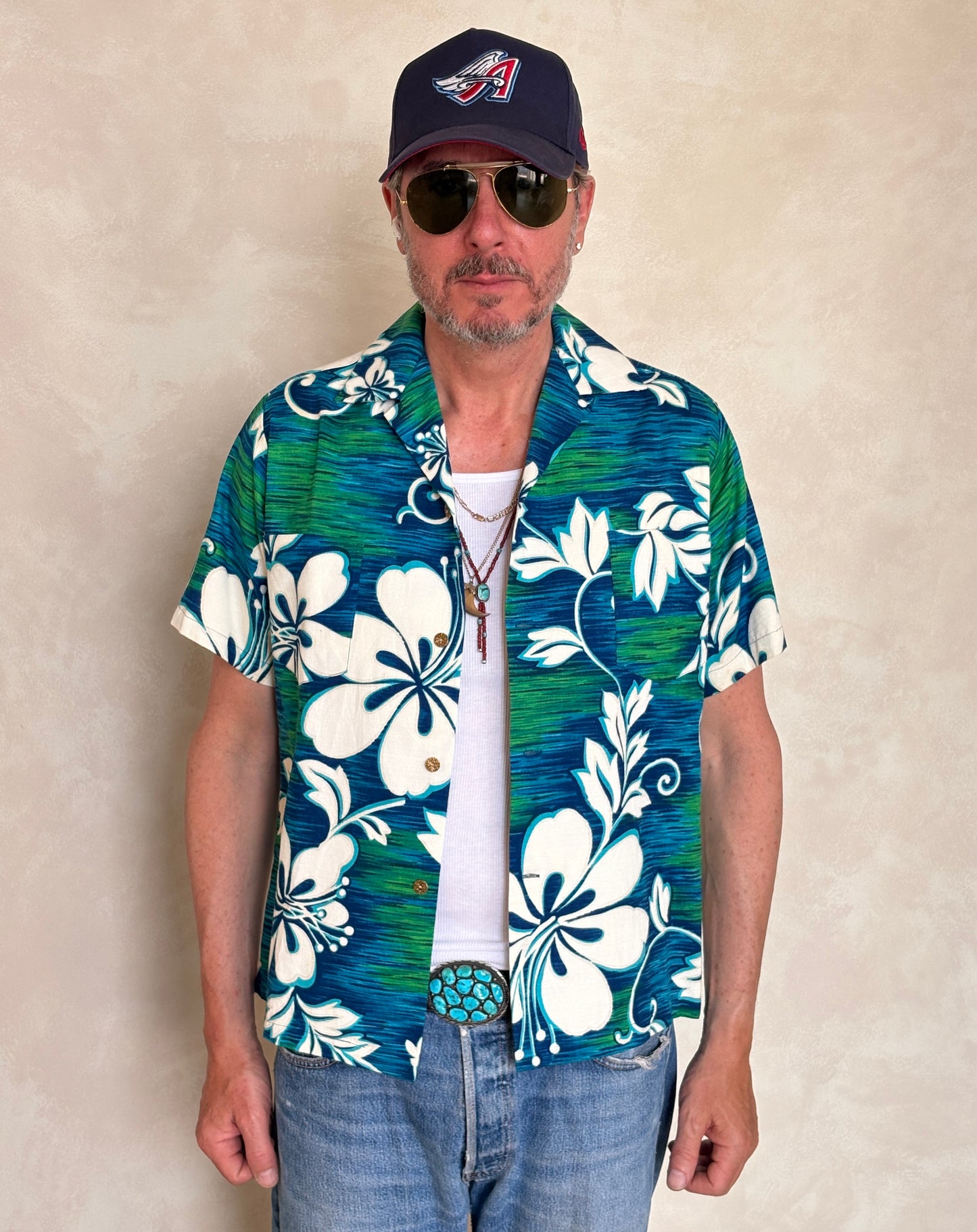 Size S. Vintage 60s Hawaiian cotton shirt made In Japan