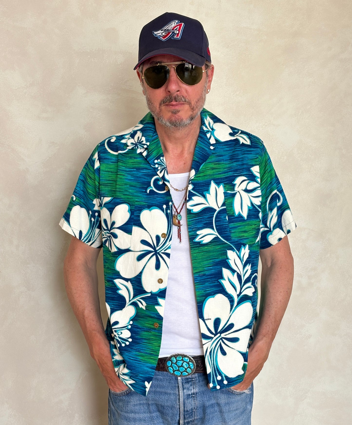Size S. Vintage 60s Hawaiian cotton shirt made In Japan