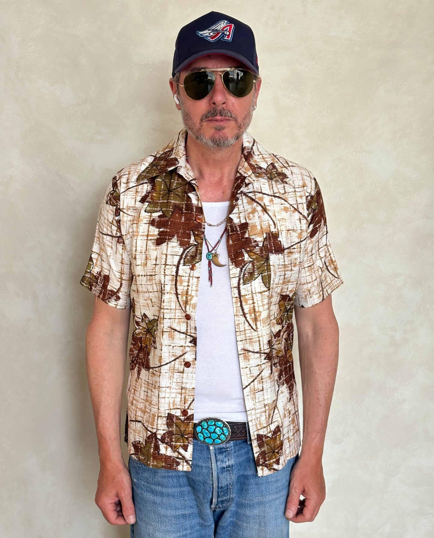 Size S. Vintage 60s Hawaiian cotton shirt made in USA by Jantsen