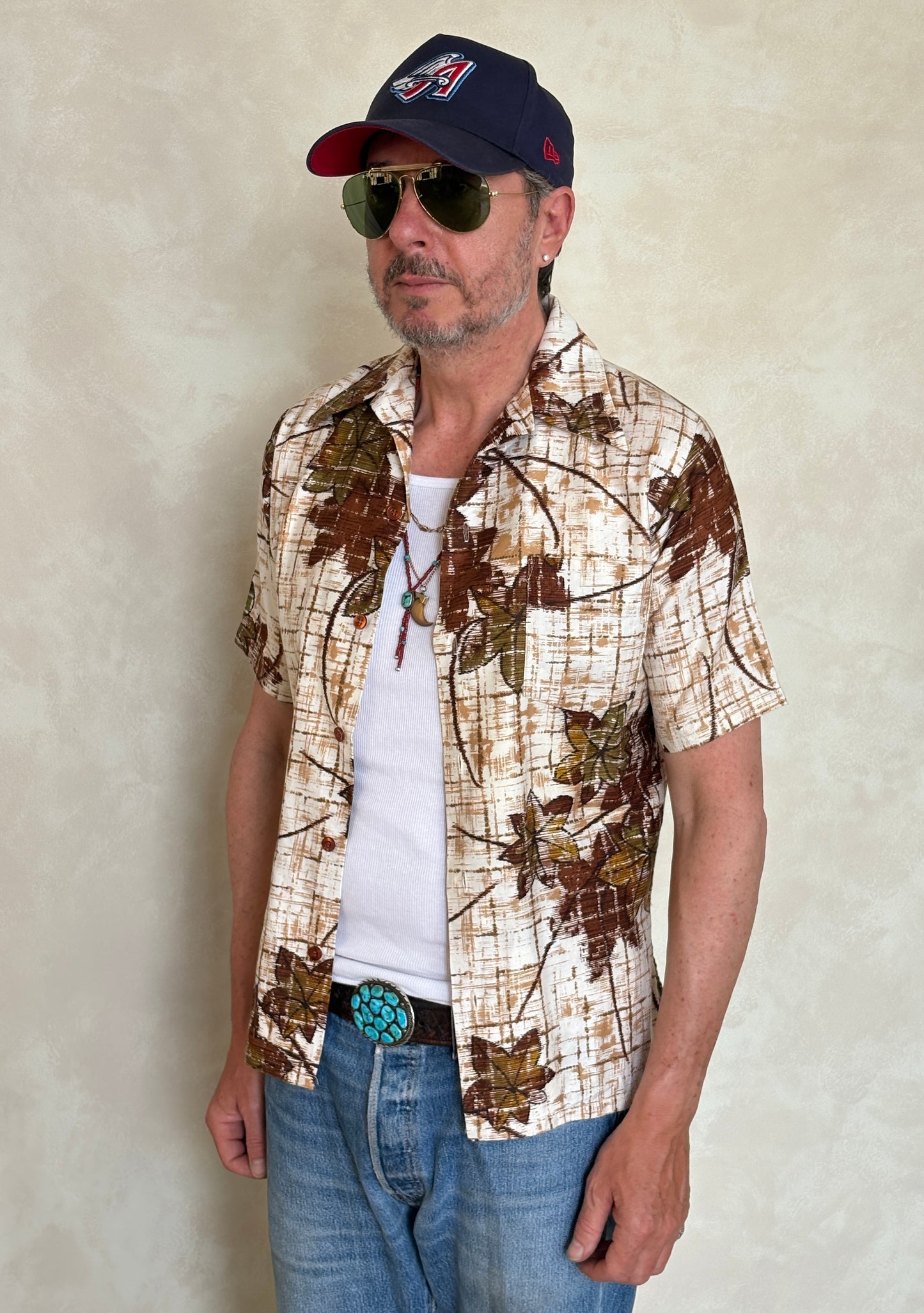 Size S. Vintage 60s Hawaiian cotton shirt made in USA by Jantsen