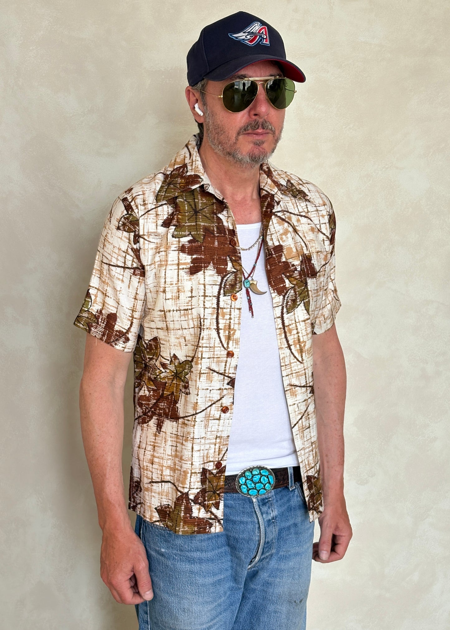 Size S. Vintage 60s Hawaiian cotton shirt made in USA by Jantsen