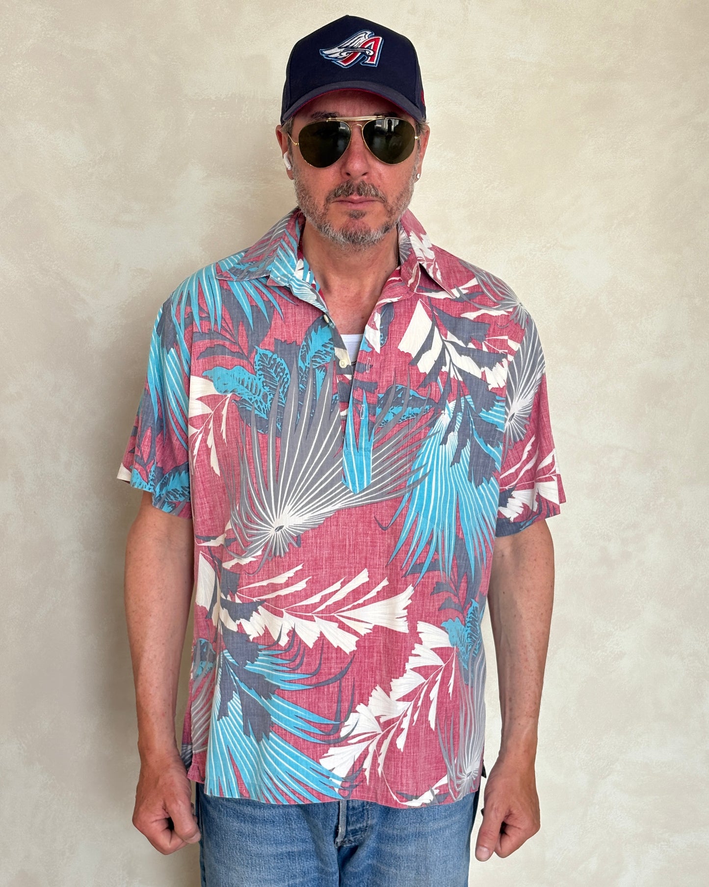 Large. Vintage 70s Hawaiian cotton shirt made by R.J.C Made in Hawaii