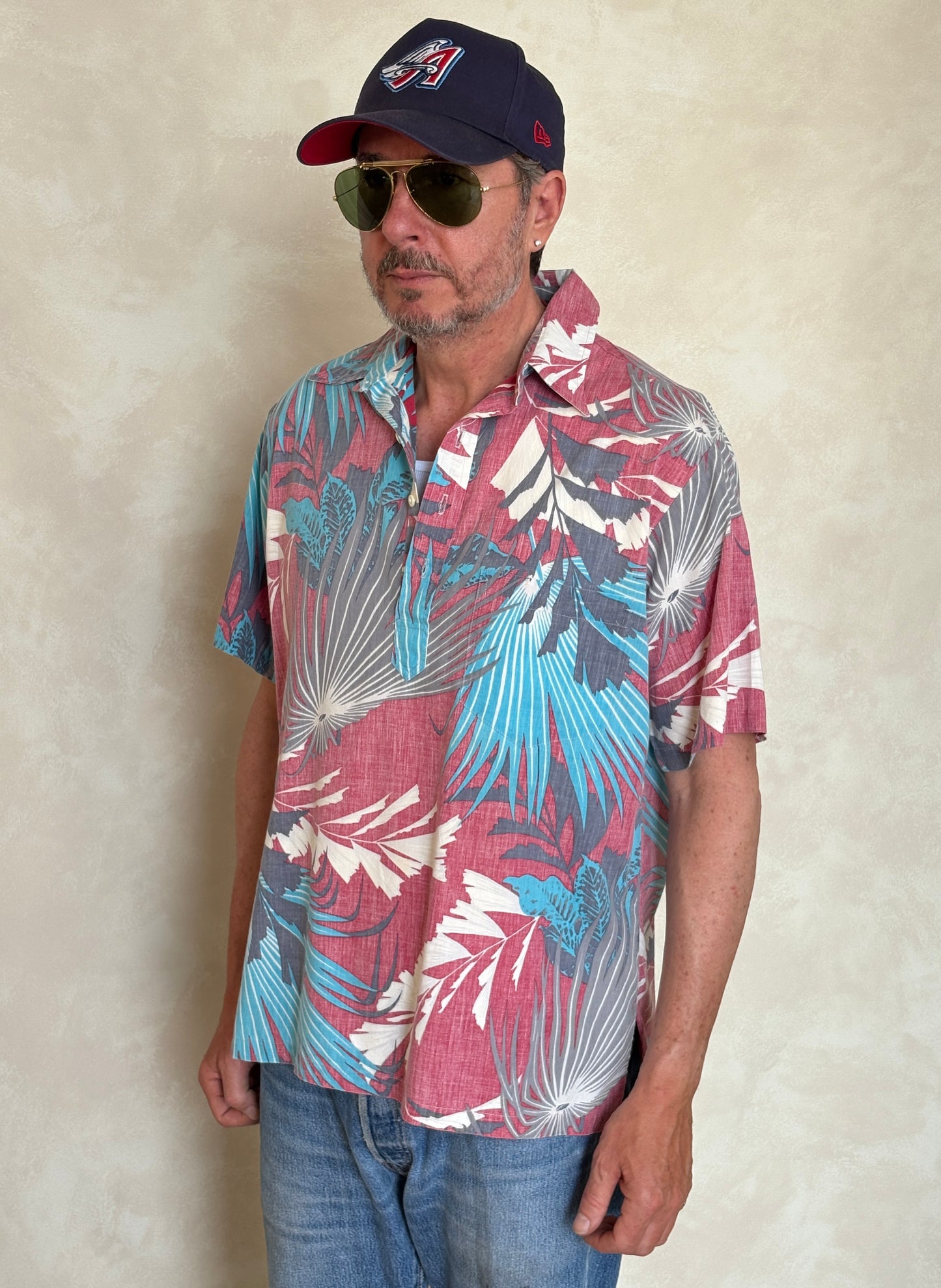 Large. Vintage 70s Hawaiian cotton shirt made by R.J.C Made in Hawaii