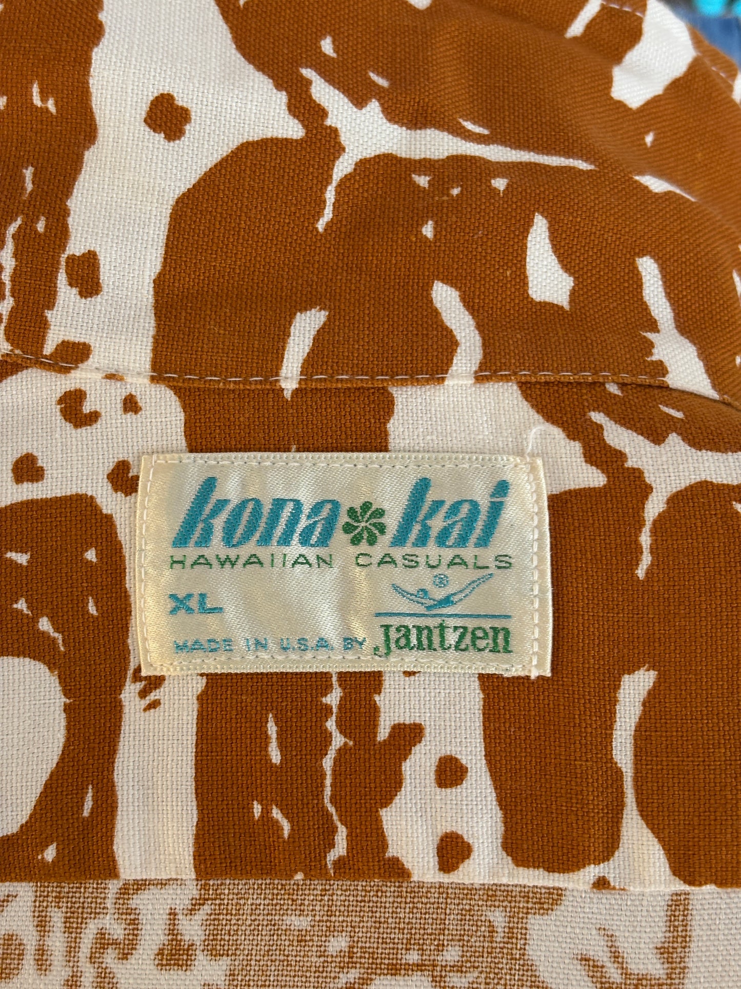 Medium Size Vintage 90s Hawaiian Cotton Shirt by Jantzen - Retro Beachwear Collectible