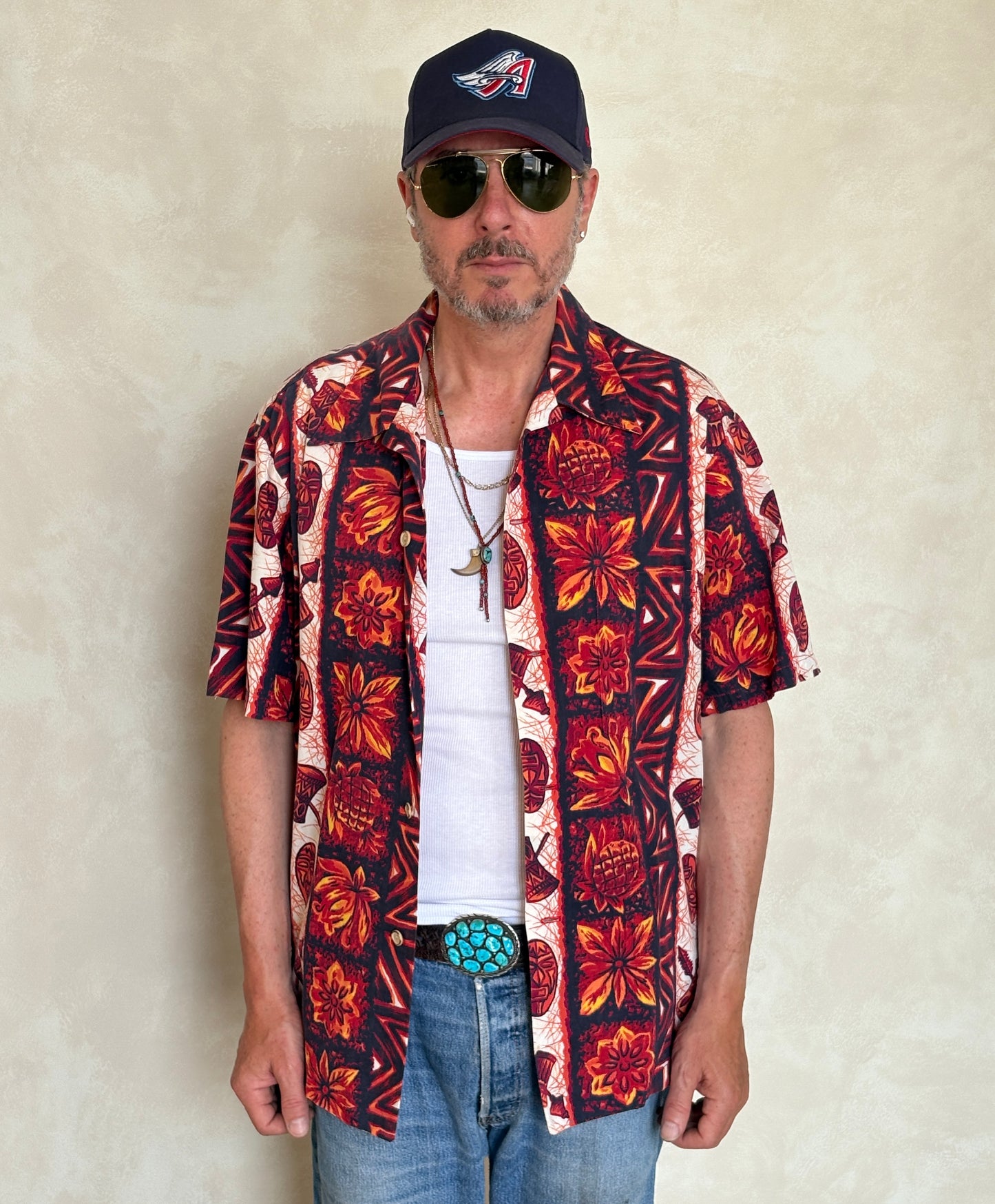XL. Vintage 70s Hawaiian cotton shirt made in Hawaii by Maikai