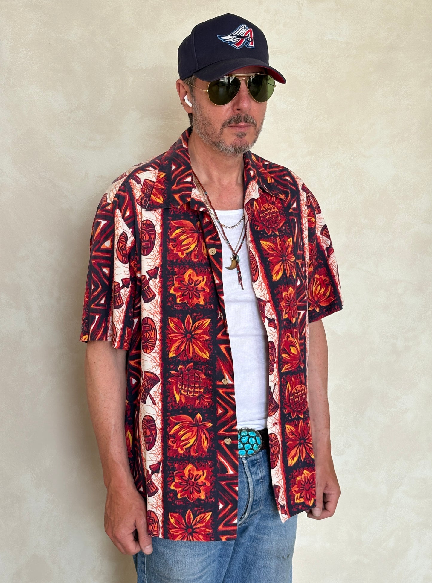 XL. Vintage 70s Hawaiian cotton shirt made in Hawaii by Maikai