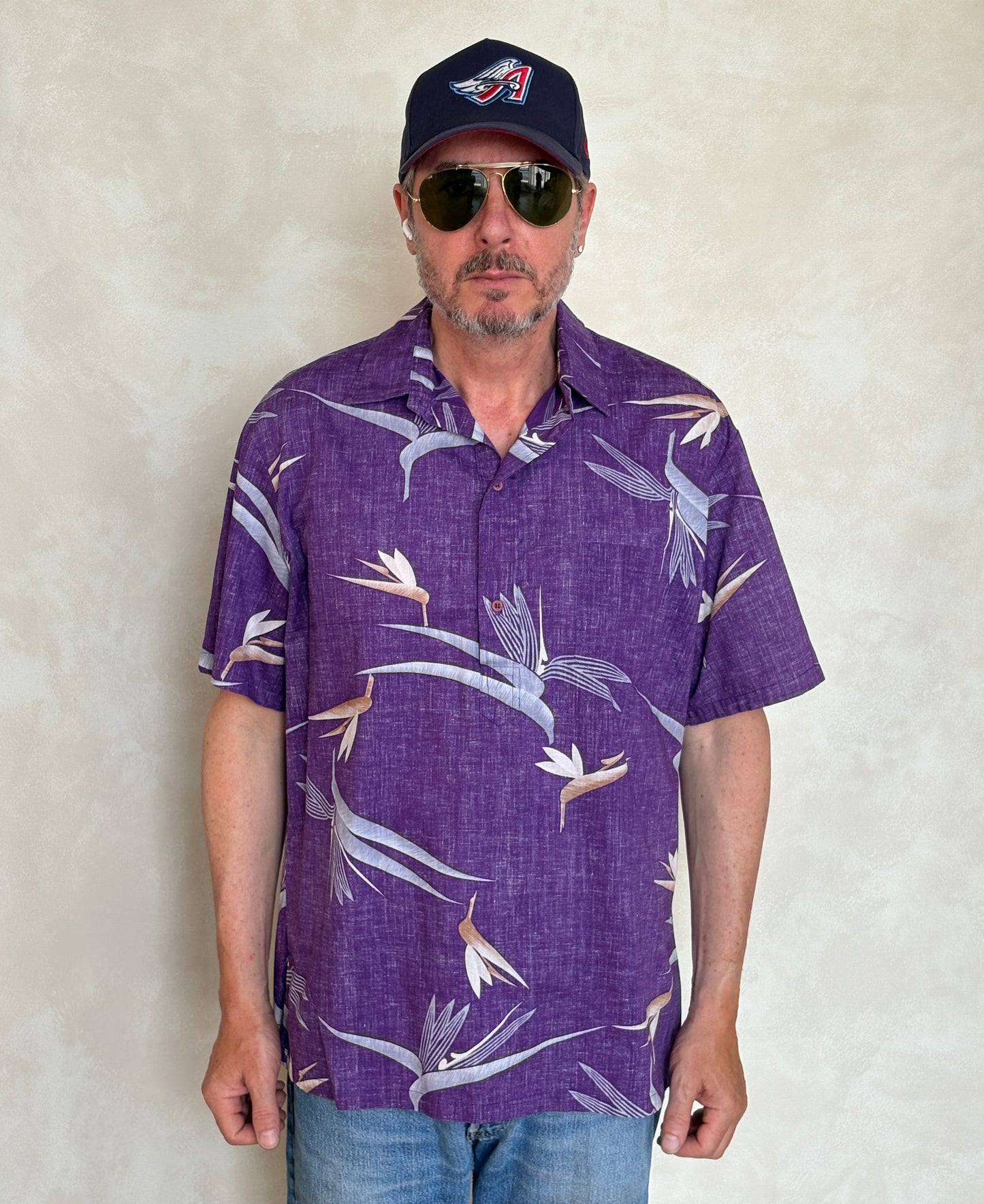Small. Vintage 80s Hawaiian cotton shirt