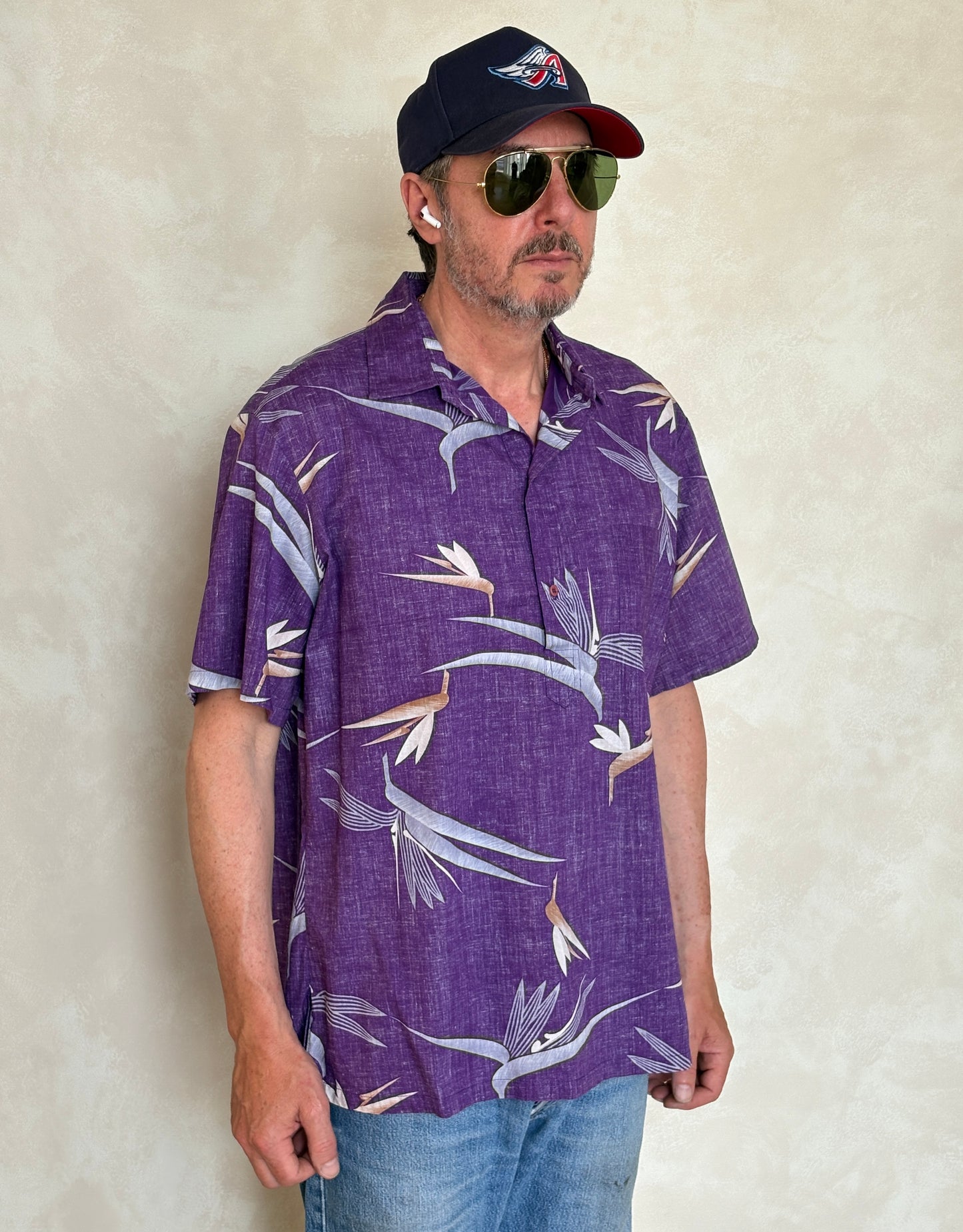 Small. Vintage 80s Hawaiian cotton shirt