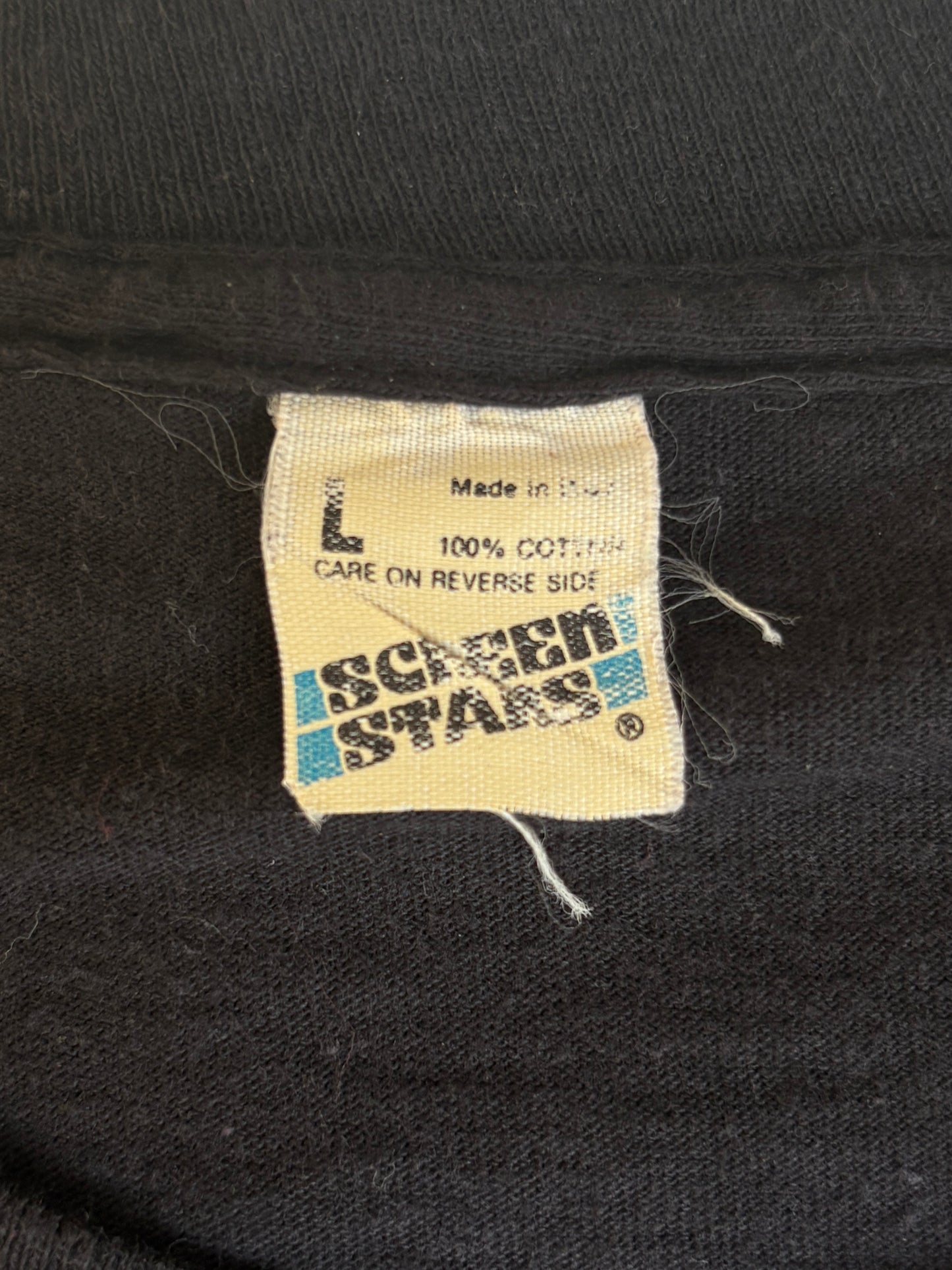 Size Large. Vintage 1980s graphic T-Shirt -Made in USA