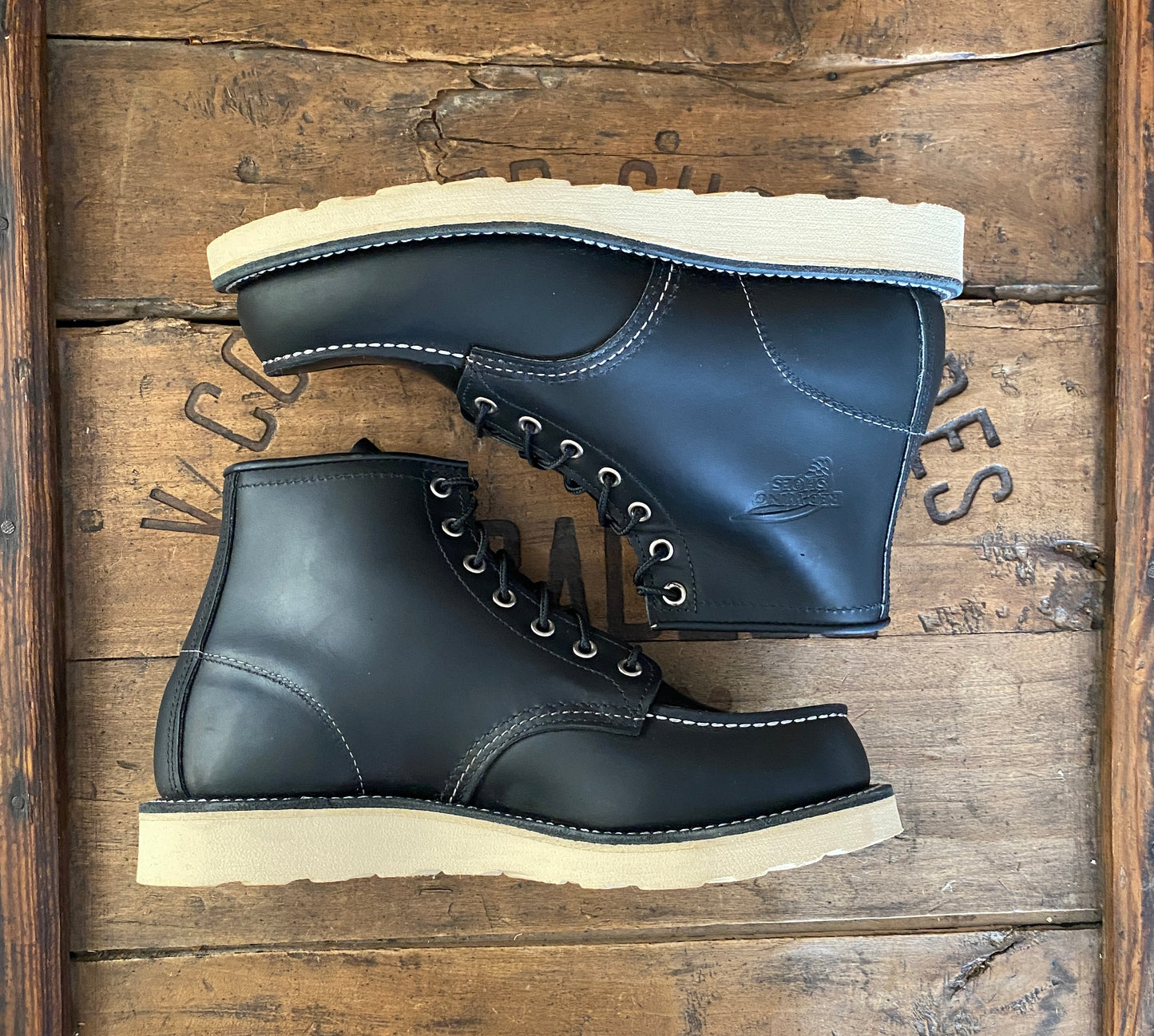 Size 7E (39 Euro) Red Wing 8130 Moc Toe Black Boots Made In USA ( Second )