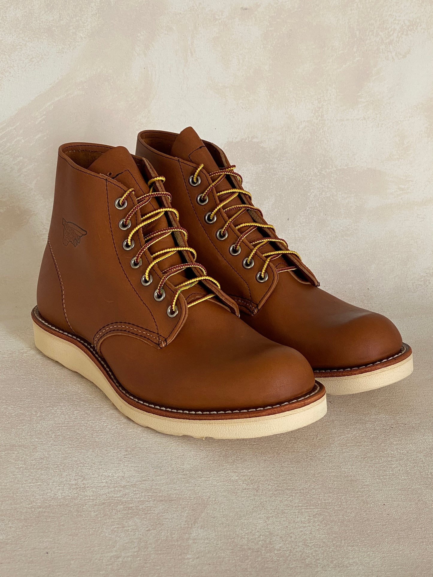 Size 8.5D / 41.5 Red Wing Heritage Classic Round Toe 9107 Boots Made in USA (Second)