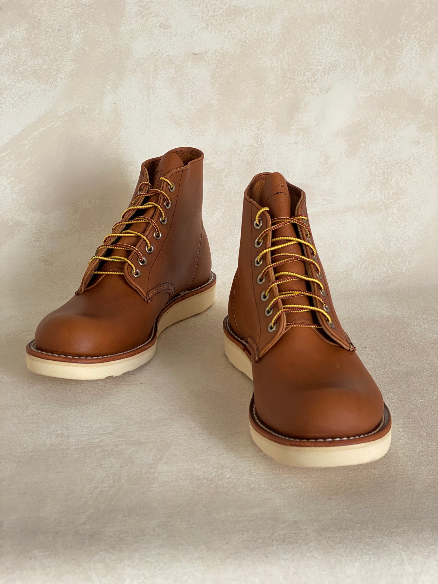 Size 8.5D / 41.5 Red Wing Heritage Classic Round Toe 9107 Boots Made in USA (Second)