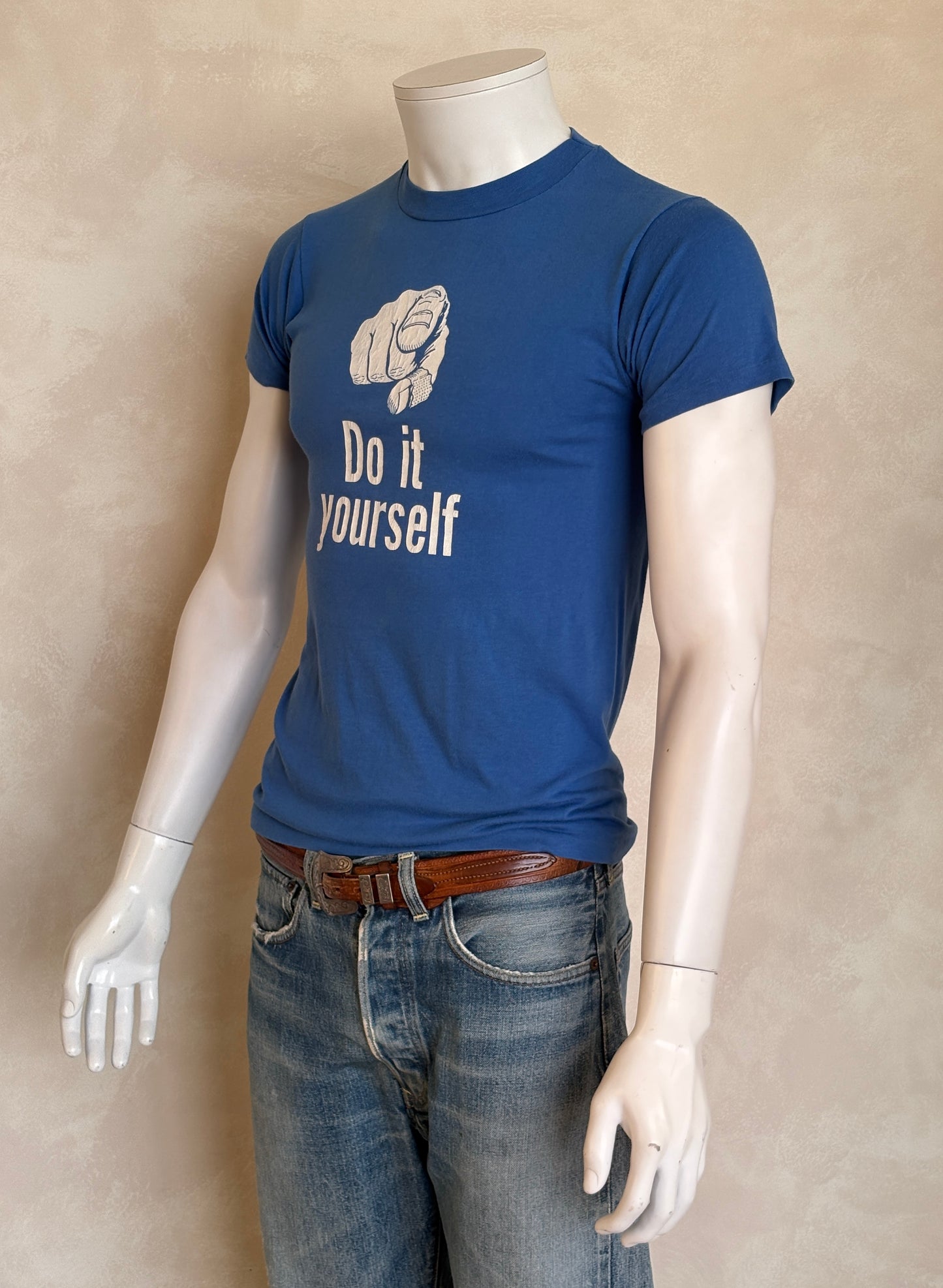 Large. Vintage 1970s Graphic T-Shirt. Made in USA (Copy)
