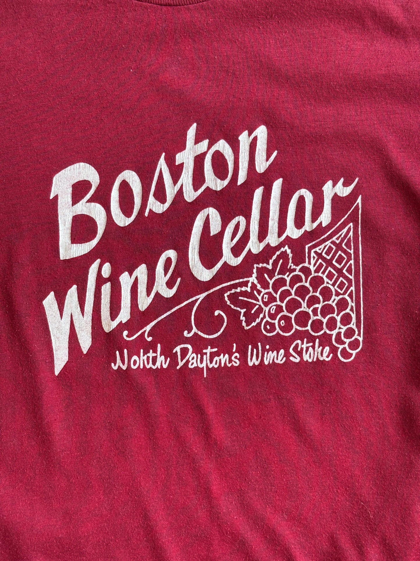 Vintage Boston Wine Cellar T-Shirt North Dayton Ohio Grapes Graphic Tee – Size M