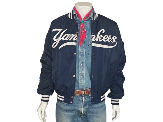 Size Large . Starter Yankees Vintage jacket