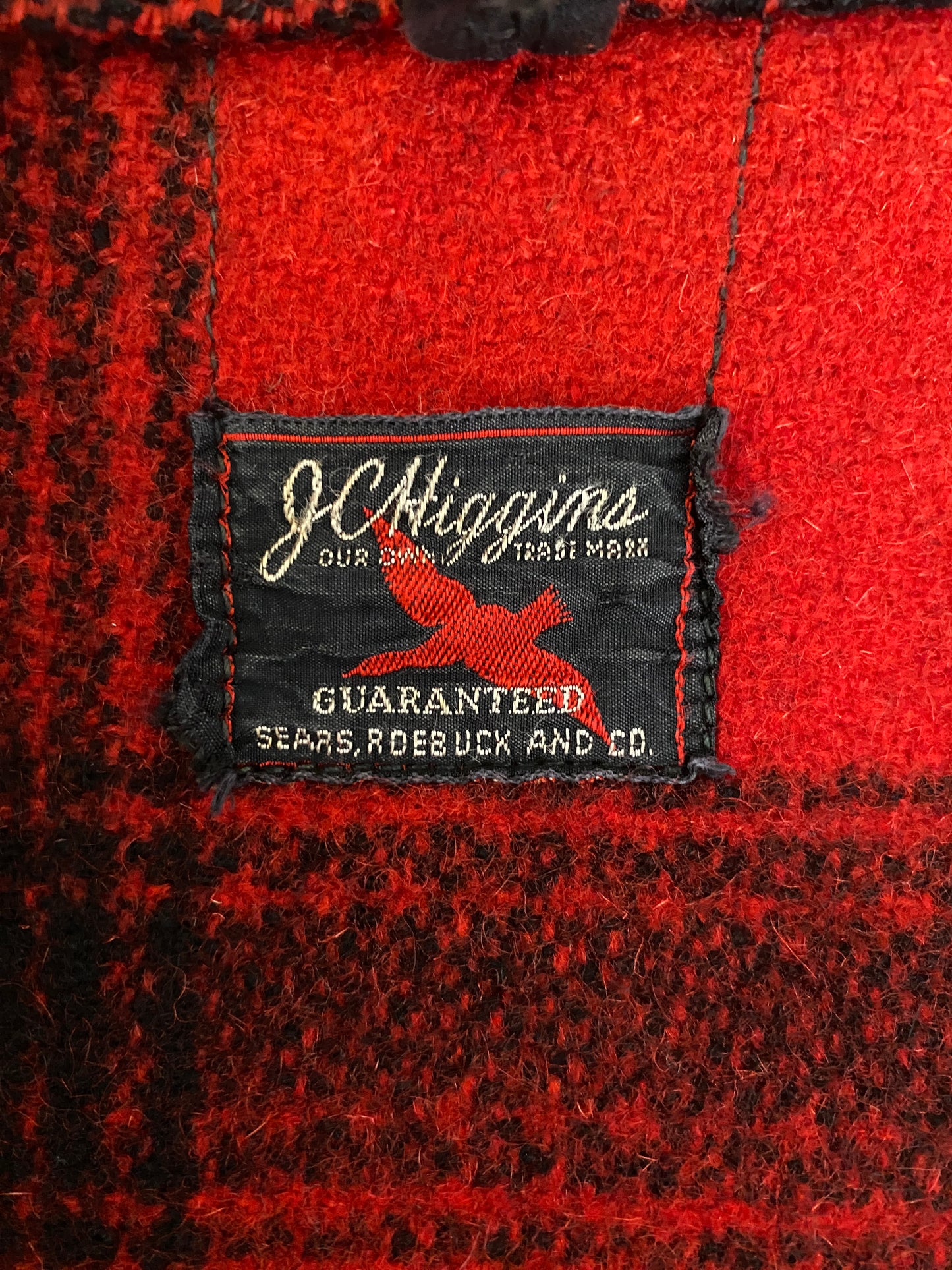 Size Small. Vintage 1940s Sears Roebuck plaid wool hunting jacket
