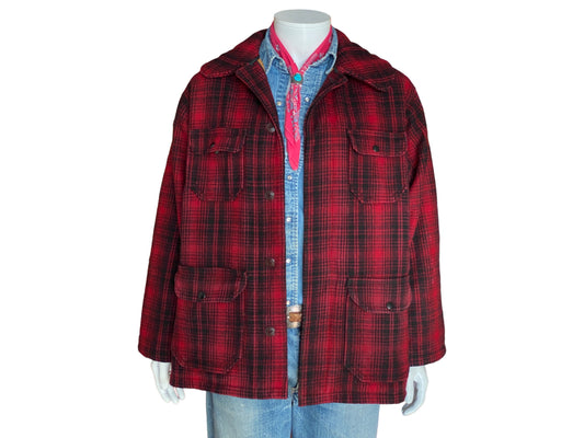 Size 46 (56 euro). Vintage 60s Woolrich plaid wool hunting jacket
