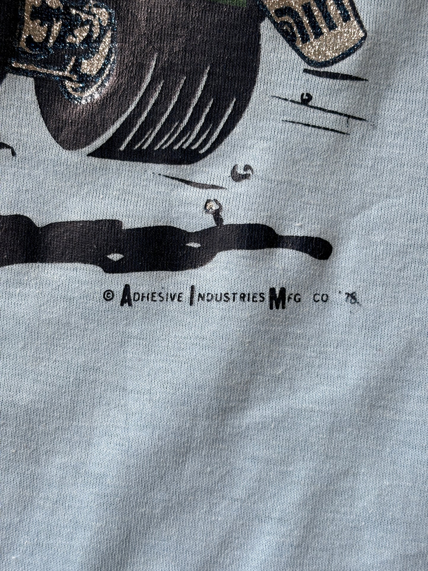 Vintage 1978 ‘Keep on Layin’ tee – wild 70s van graphic with cheeky carpet installer humor. Small